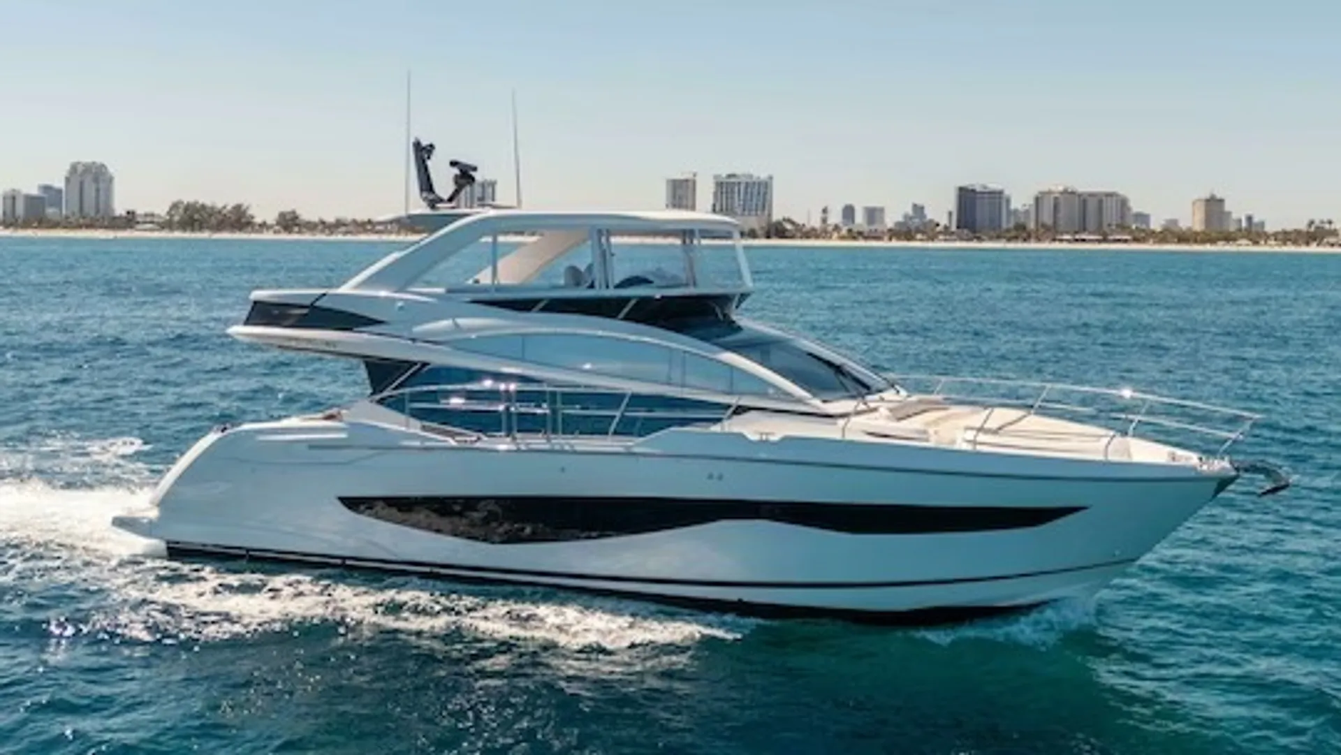 Pearl 62' in Miami, FL — photo 2