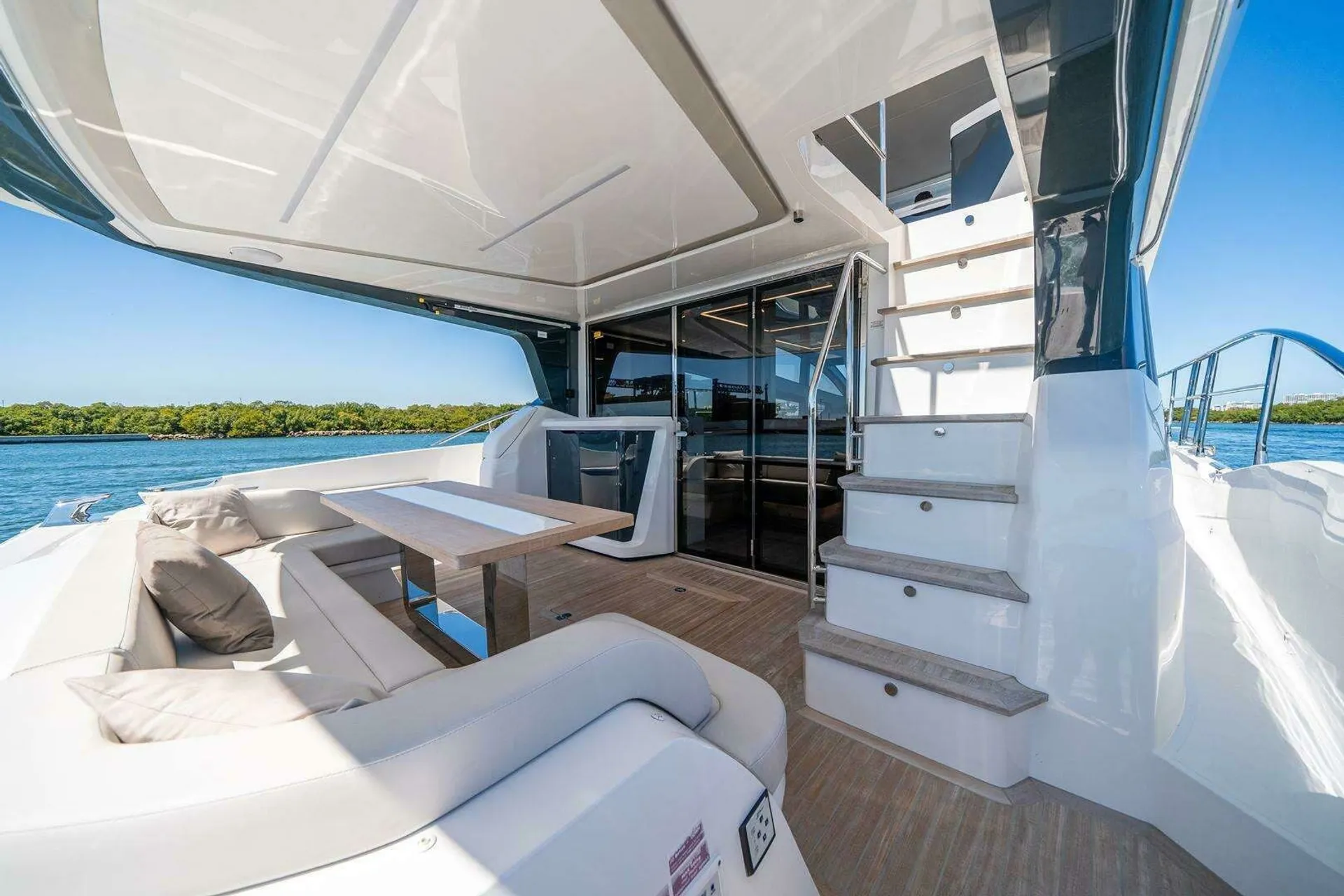 Pearl 62' in Miami, FL — photo 9
