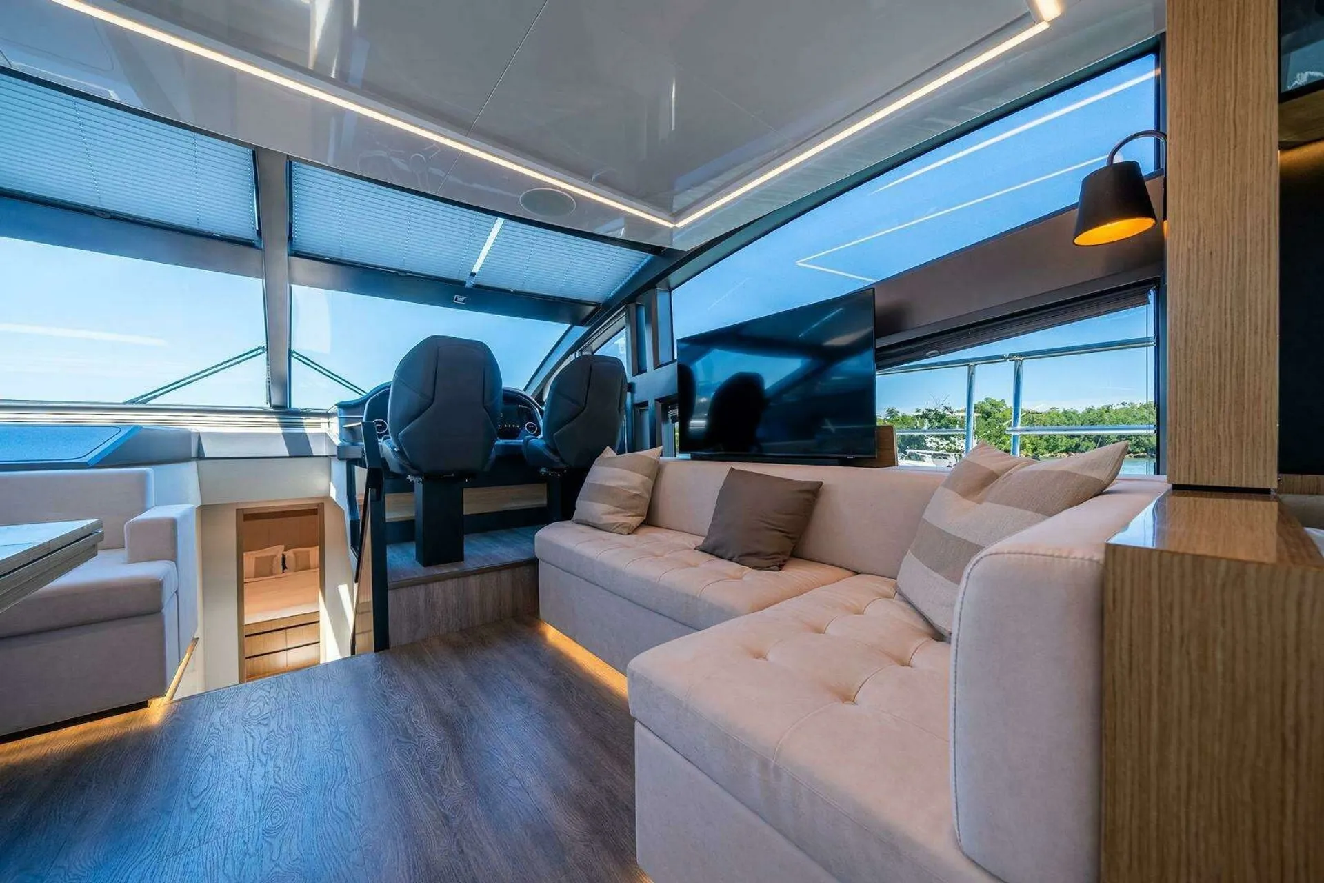 Pearl 62' in Miami, FL — photo 5
