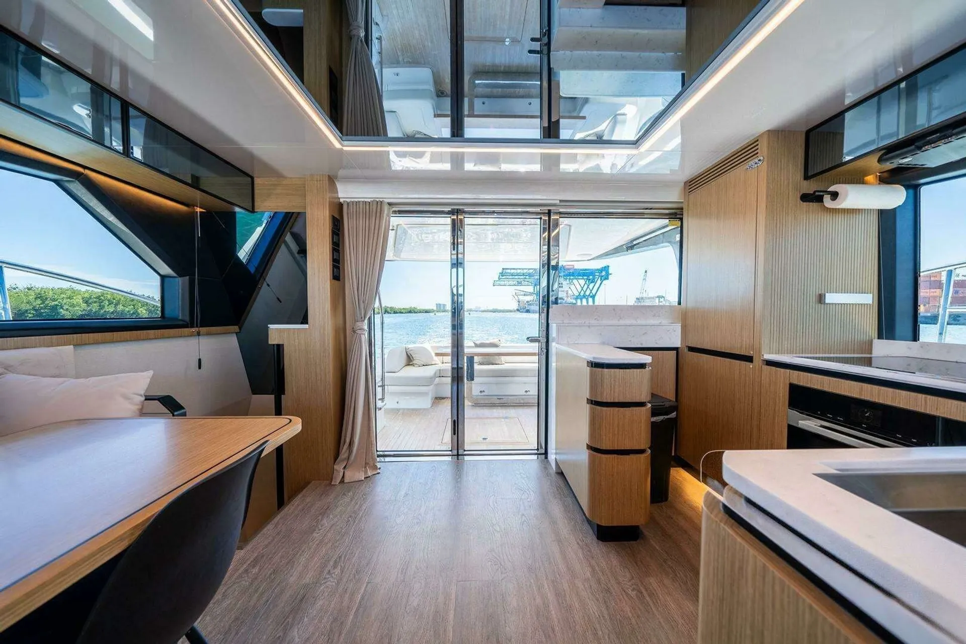 Pearl 62' in Miami, FL — photo 10