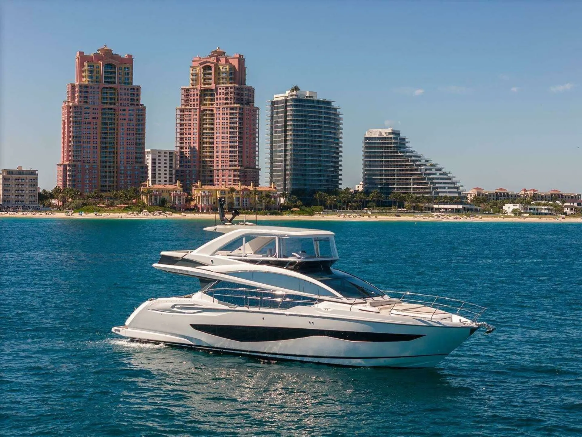 Pearl 62' in Miami, FL