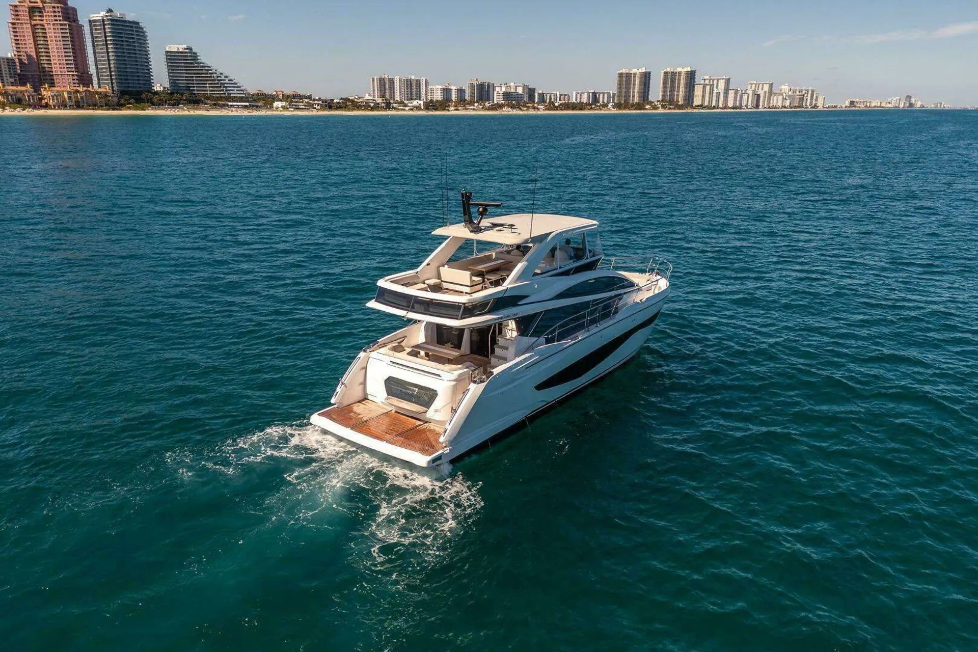 Pearl 62' in Miami, FL — photo 3