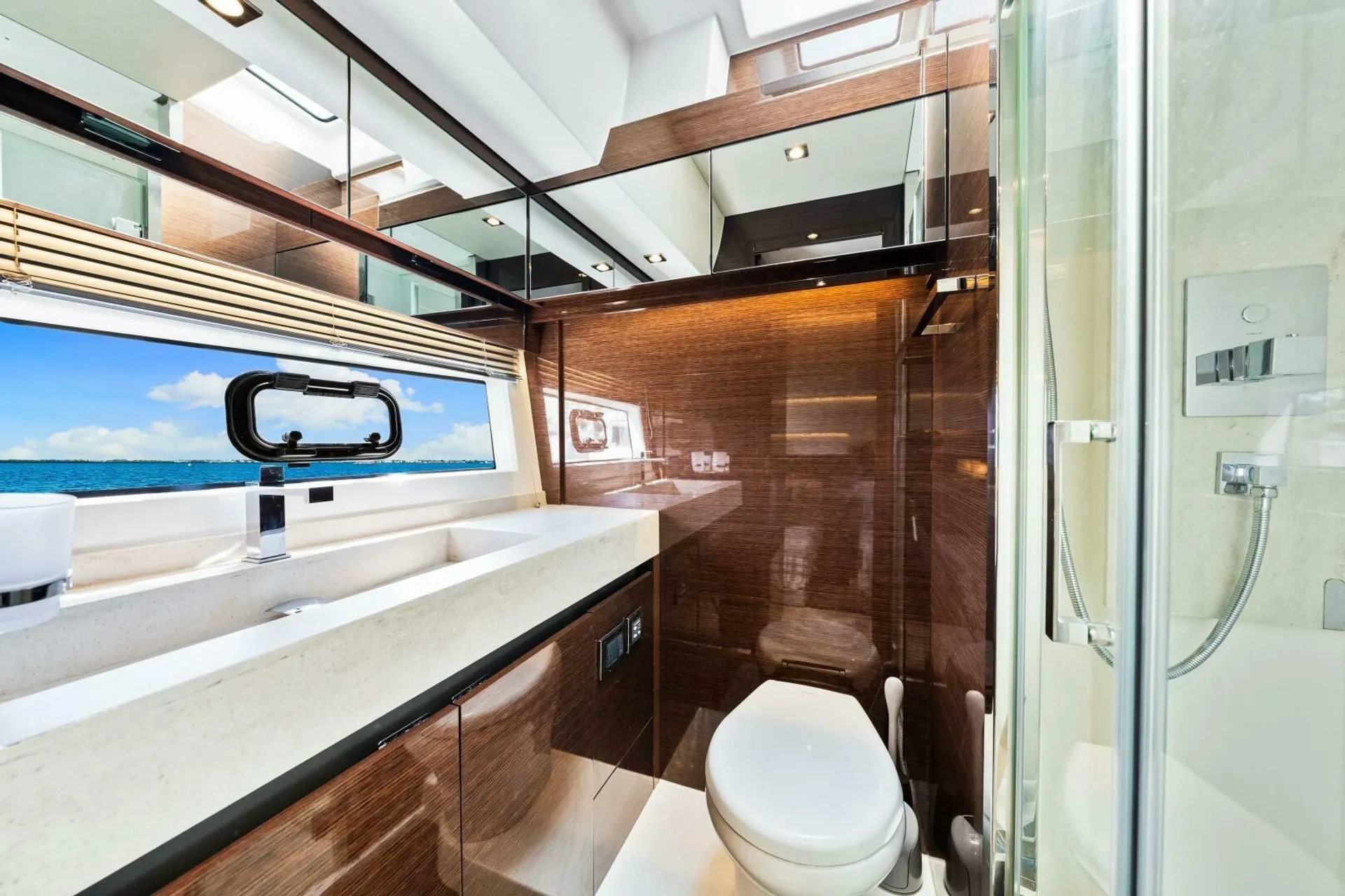 Prestige 630 FLY in Sarasota, FL — photo 9