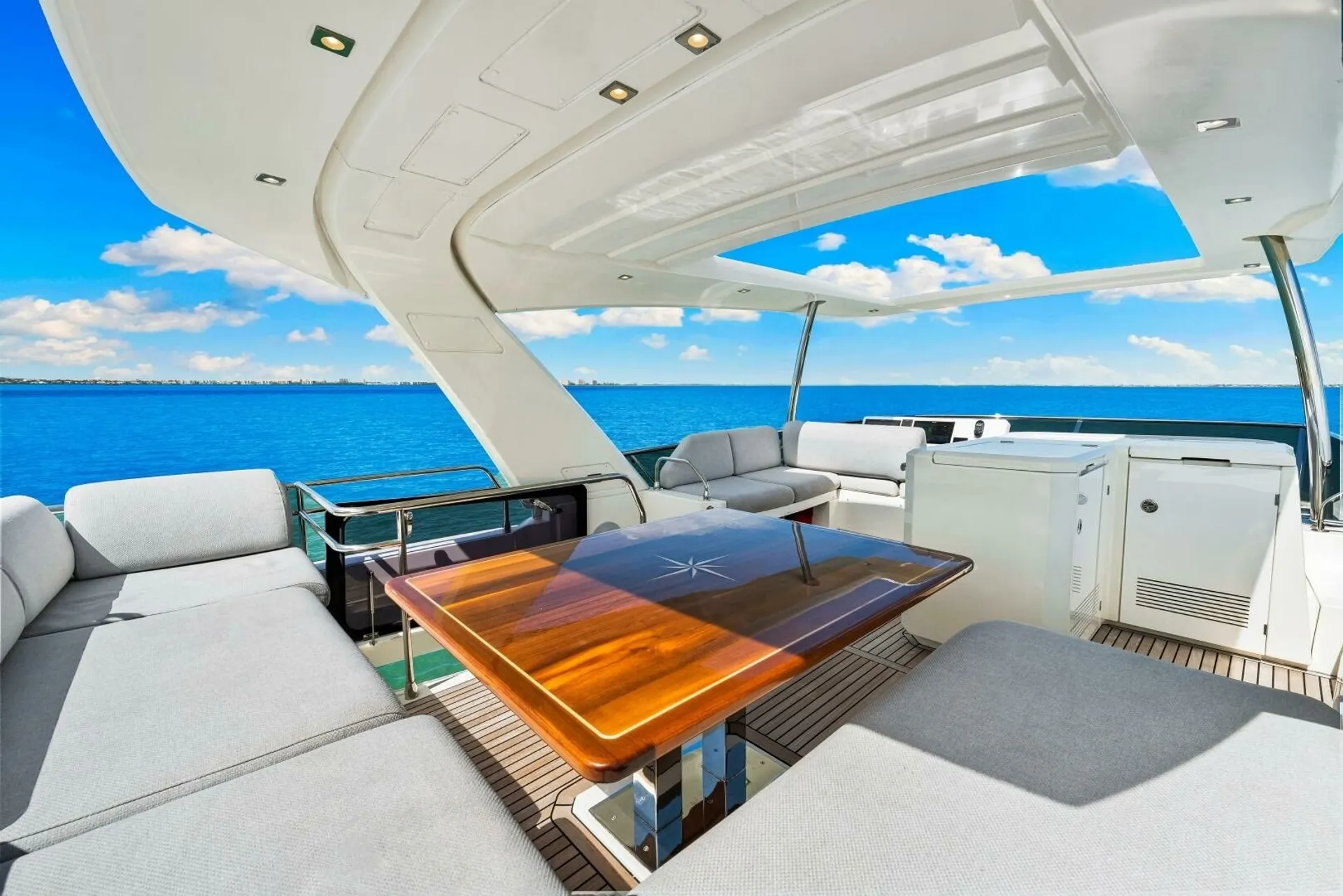 Prestige 630 FLY in Sarasota, FL — photo 10