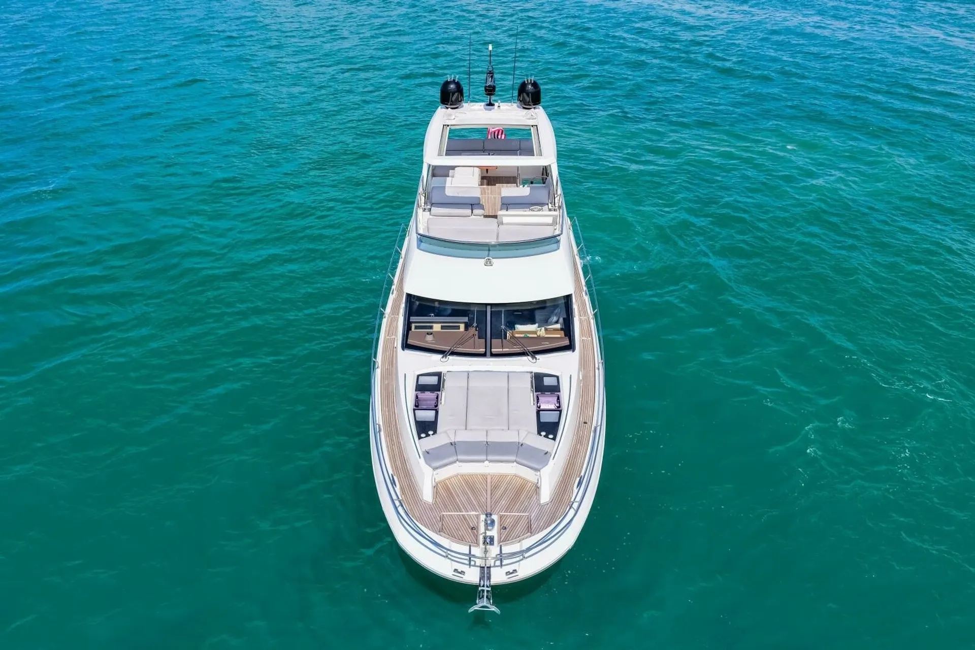 Prestige 630 FLY in Sarasota, FL — photo 2