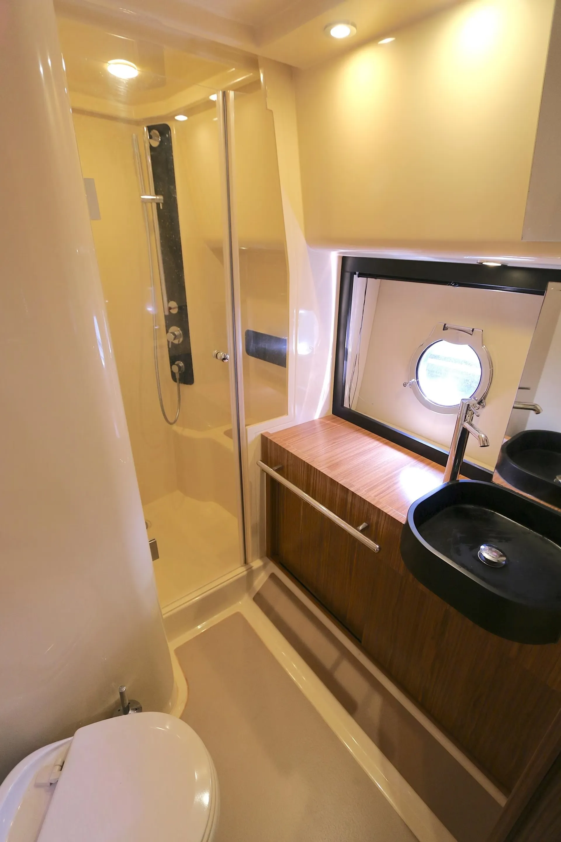Azimut Magellano 45 in Miami Beach, FL — photo 7