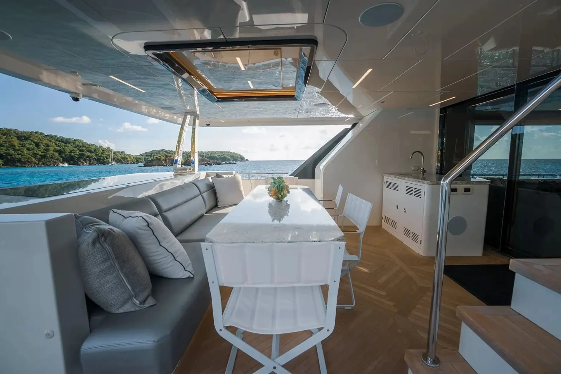 Ocean Alexander 90 in Fort Lauderdale, FL — photo 7