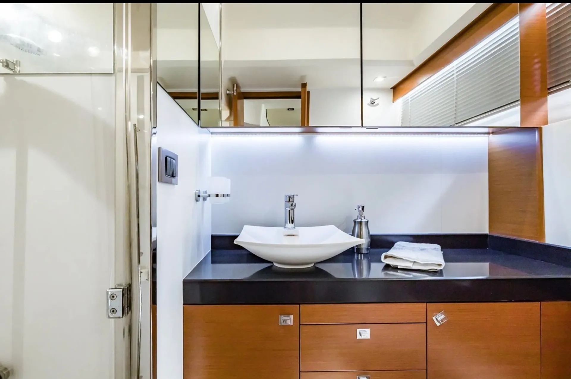 Prestige 500 in Tampa, FL — photo 9