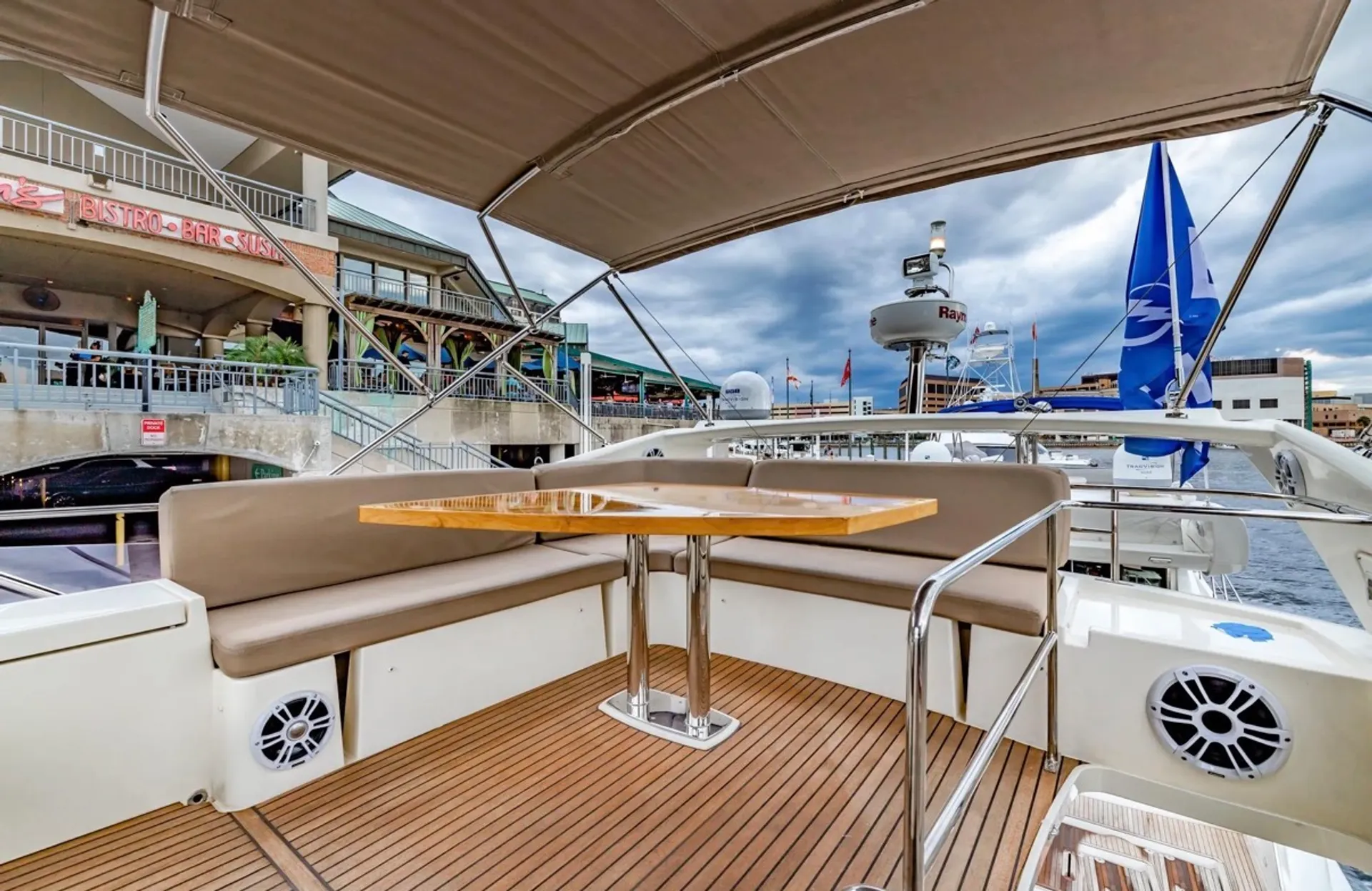 Prestige 500 Flybridge Yacht | Luxury Tampa Bay Charters | Waterslide 