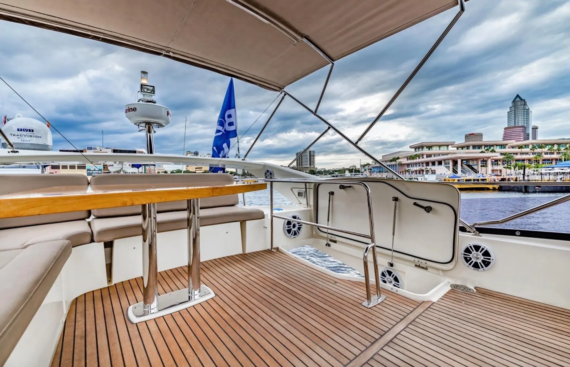 Prestige 500 Flybridge Yacht | Luxury Tampa Bay Charters | Waterslide 