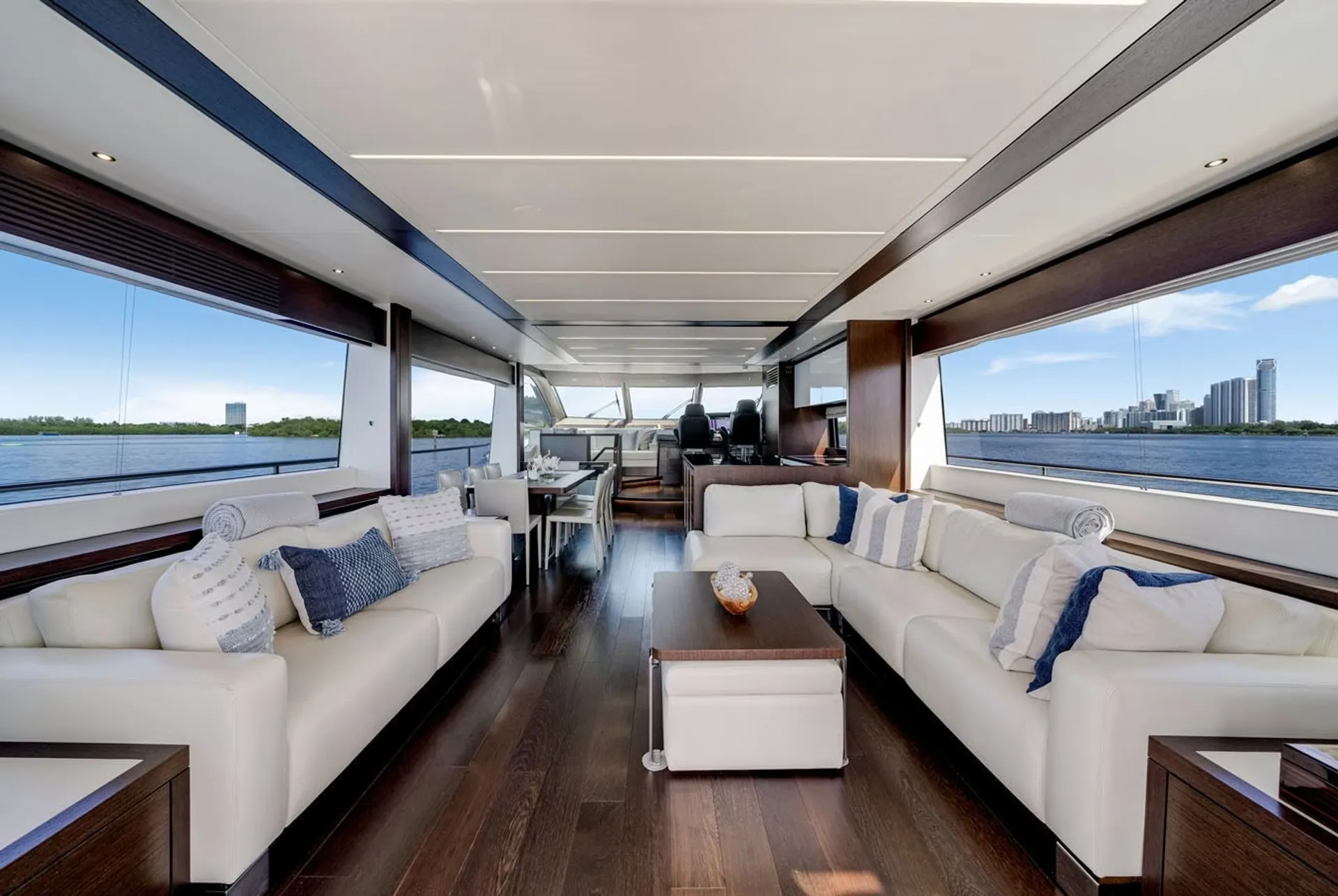 Sunseeker 78 in Lauderdale-by-the-Sea, FL — photo 9