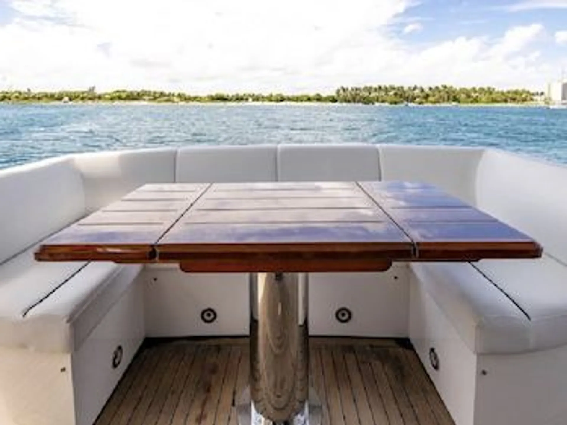Sunseeker Manhattan 52 in West Palm Beach, FL — photo 6