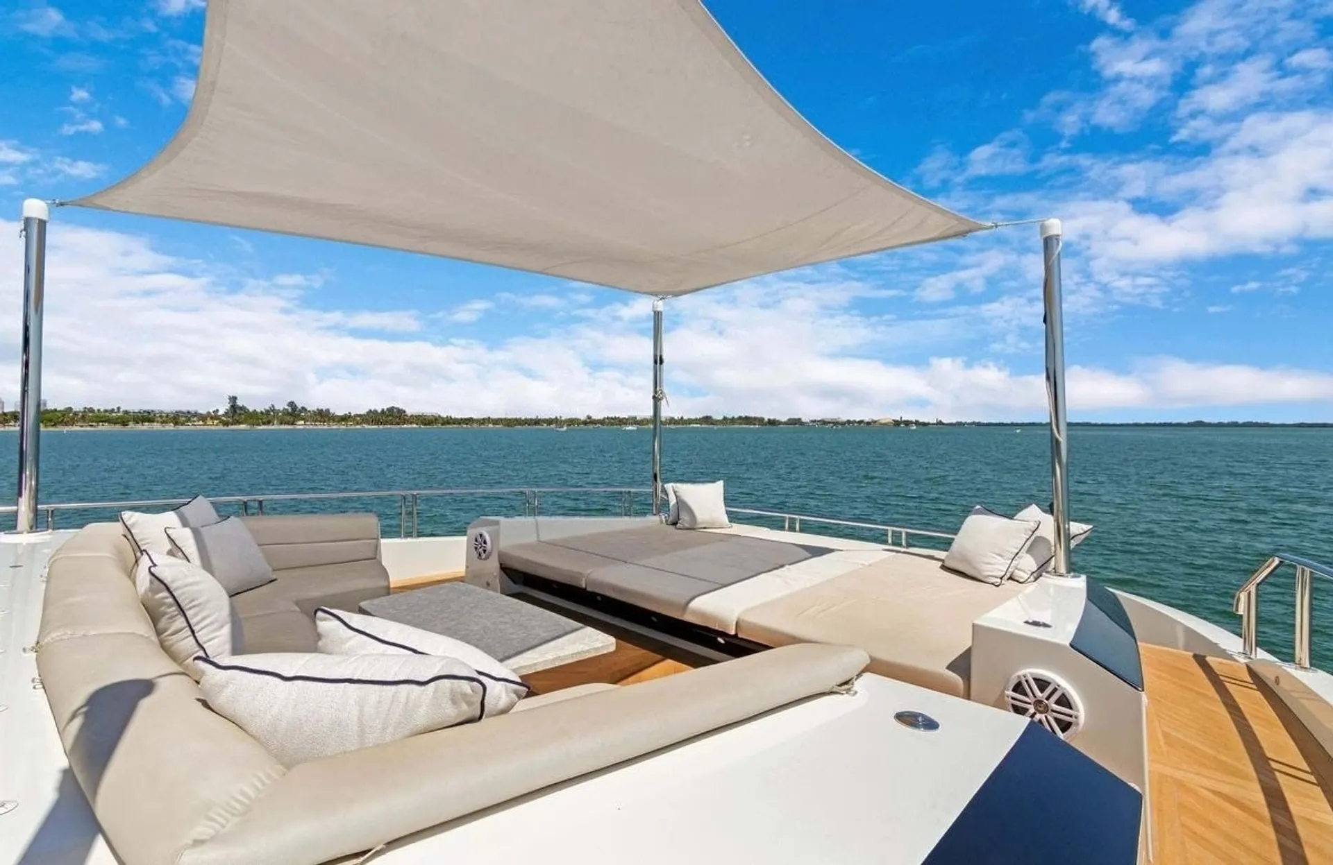 Ocean Alexander 95 in Miami, FL — photo 7