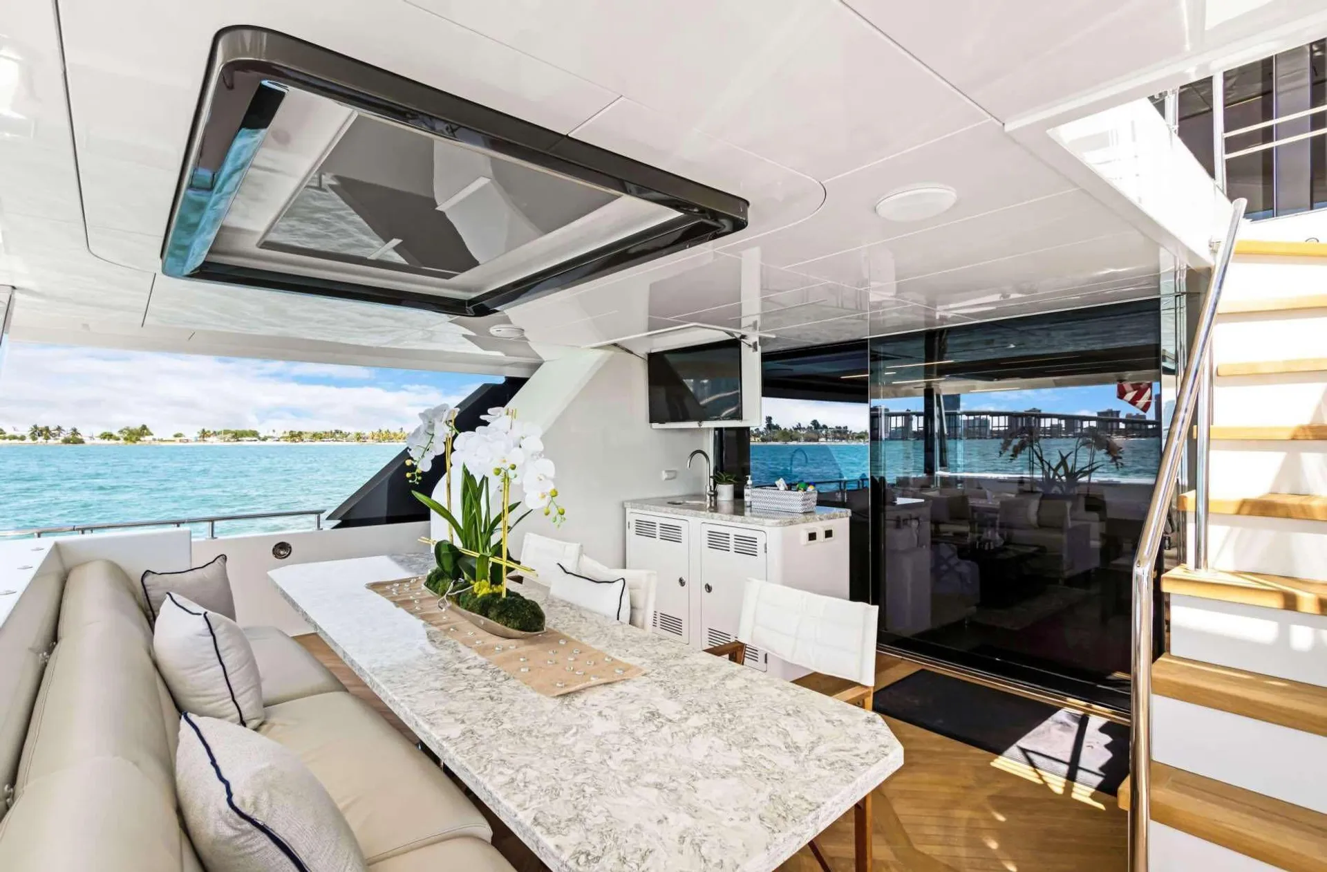 Ocean Alexander 95 in Miami, FL — photo 4