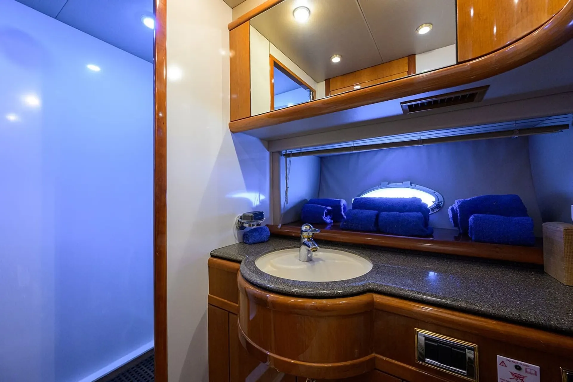 Sunseeker 88 in Miami, FL — photo 8