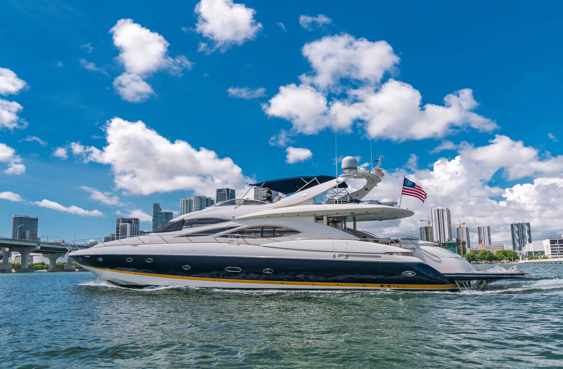 Sunseeker 88 in Miami, FL — photo 4
