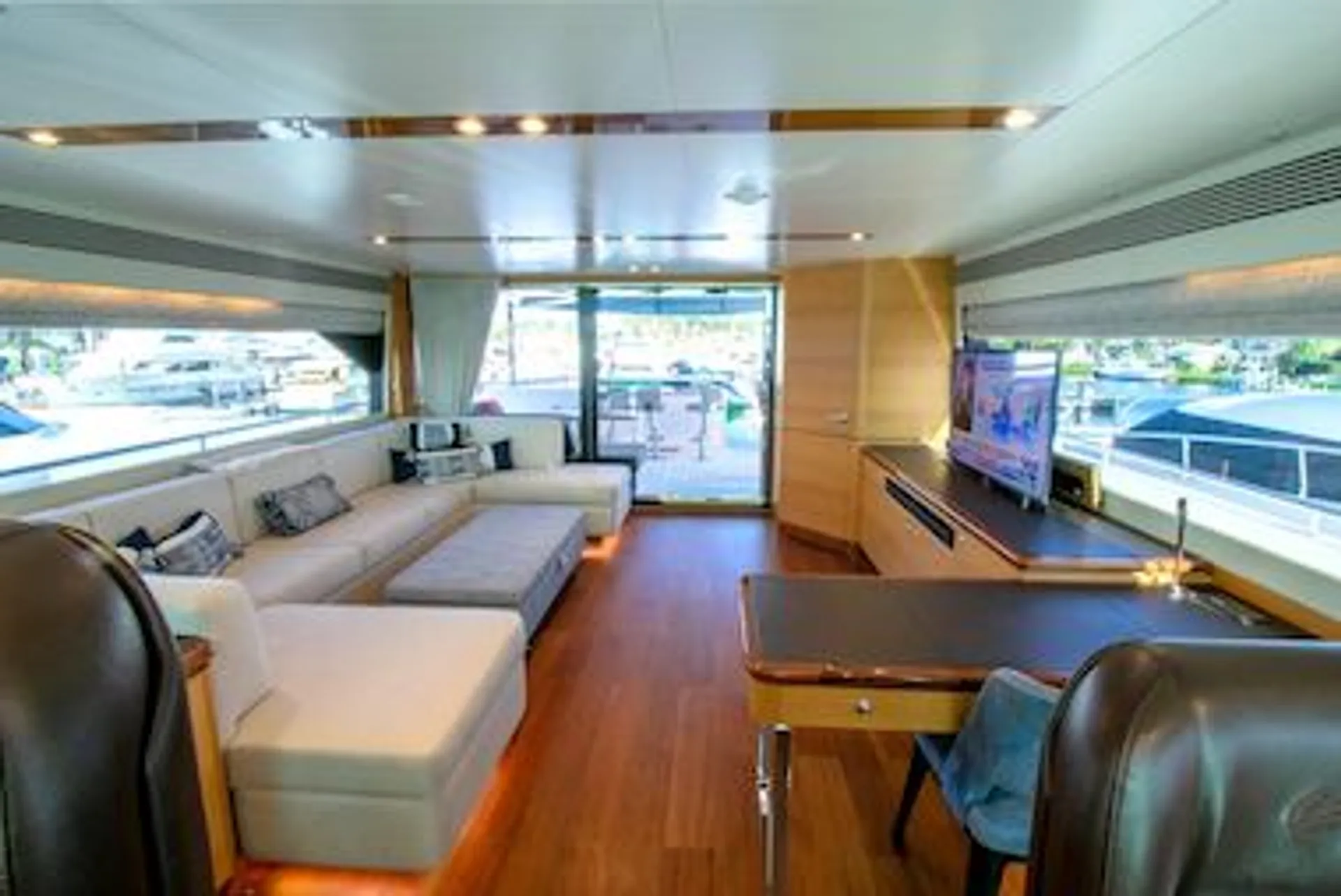 Horizon 94 Trideck in Palm Beach Gardens, FL — photo 7