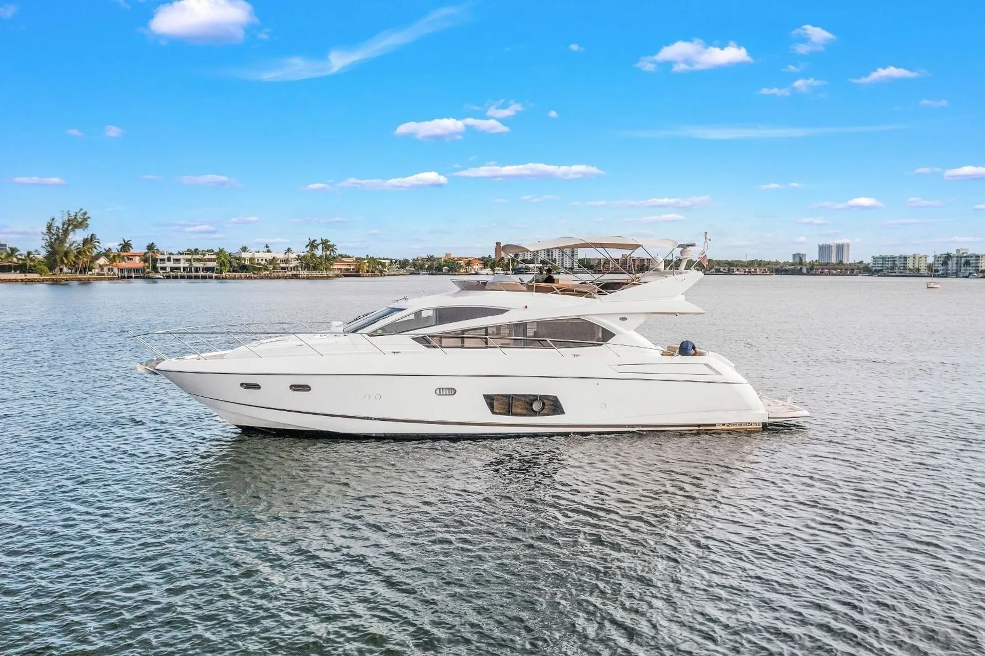 Sunseeker Manhattan 70 in Miami Beach, FL