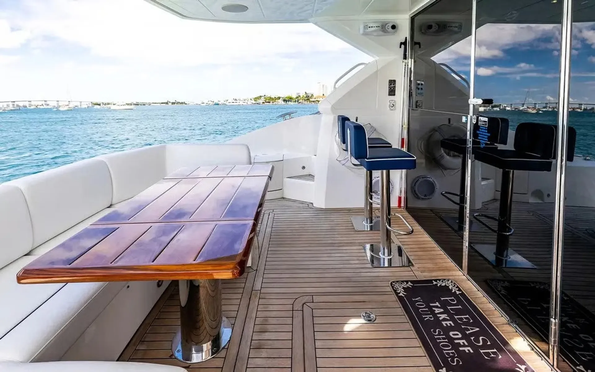 Sunseeker Manhattan 55 in West Palm Beach, FL — photo 8