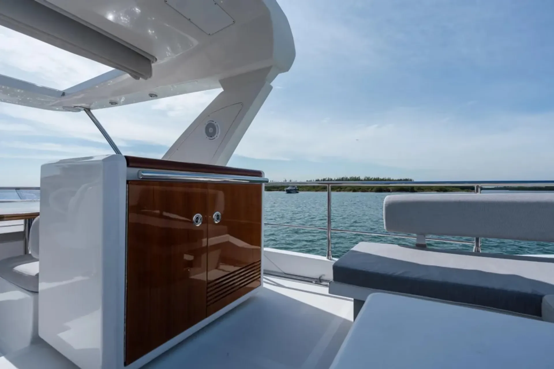 Azimut 50 Flybridge in Miami Beach, FL — photo 5
