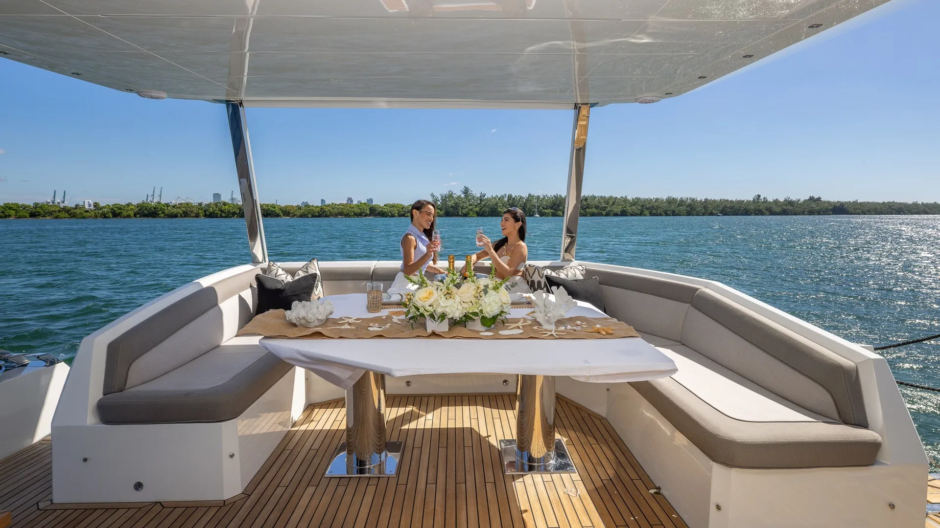 Galeon 680 Flybridge in Key Biscayne, FL — photo 7