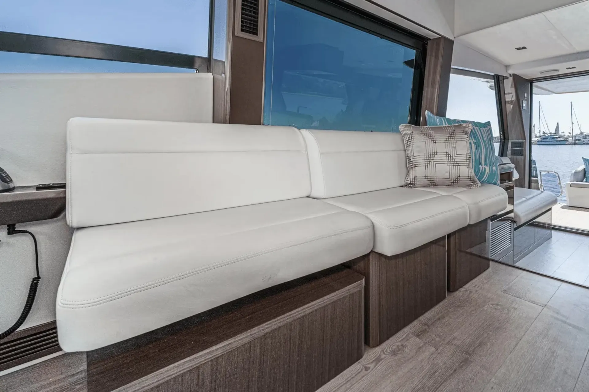 Galeon 530 FLY in Miami, FL — photo 10