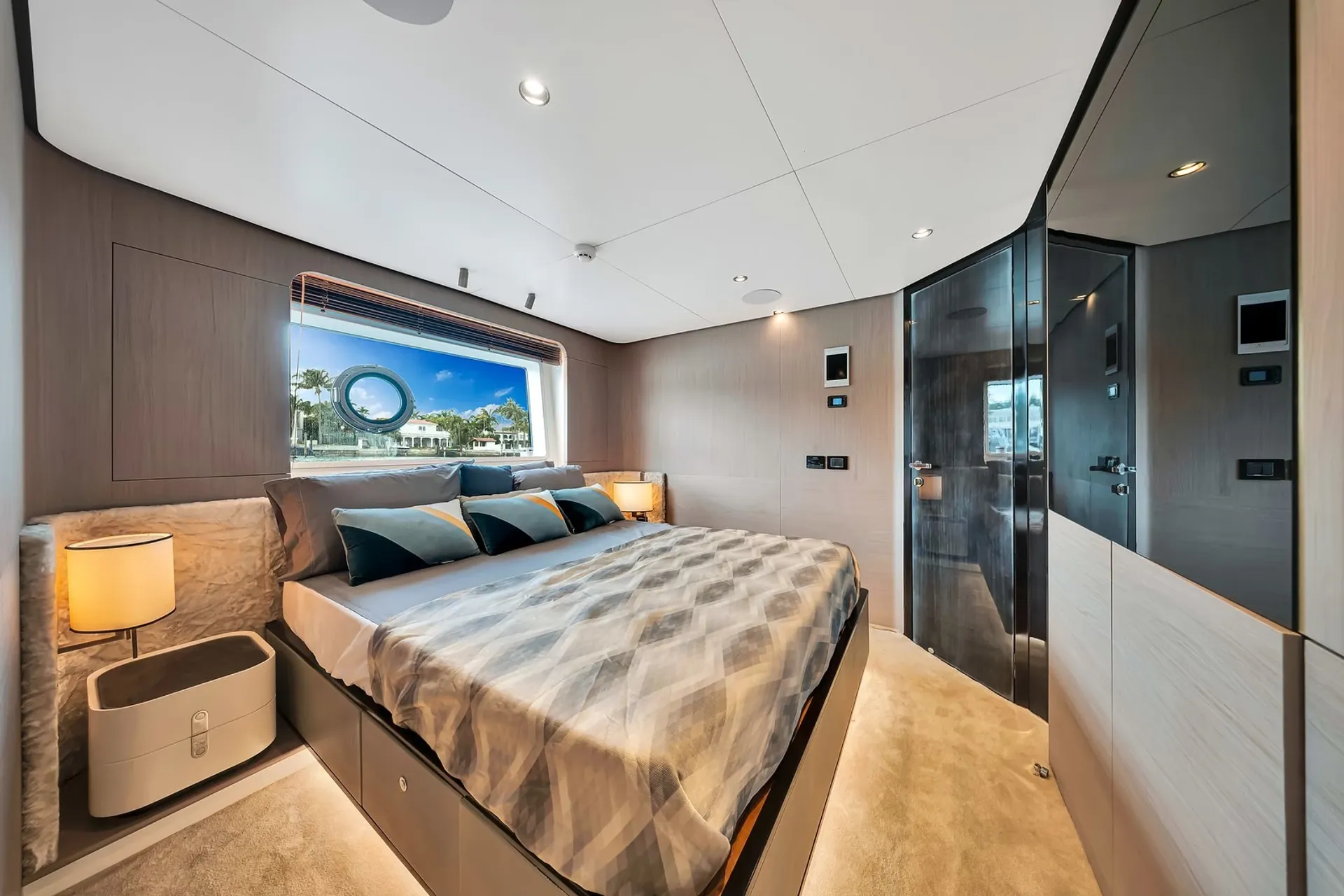 Azimut 27m Grande in Miami, FL — photo 9