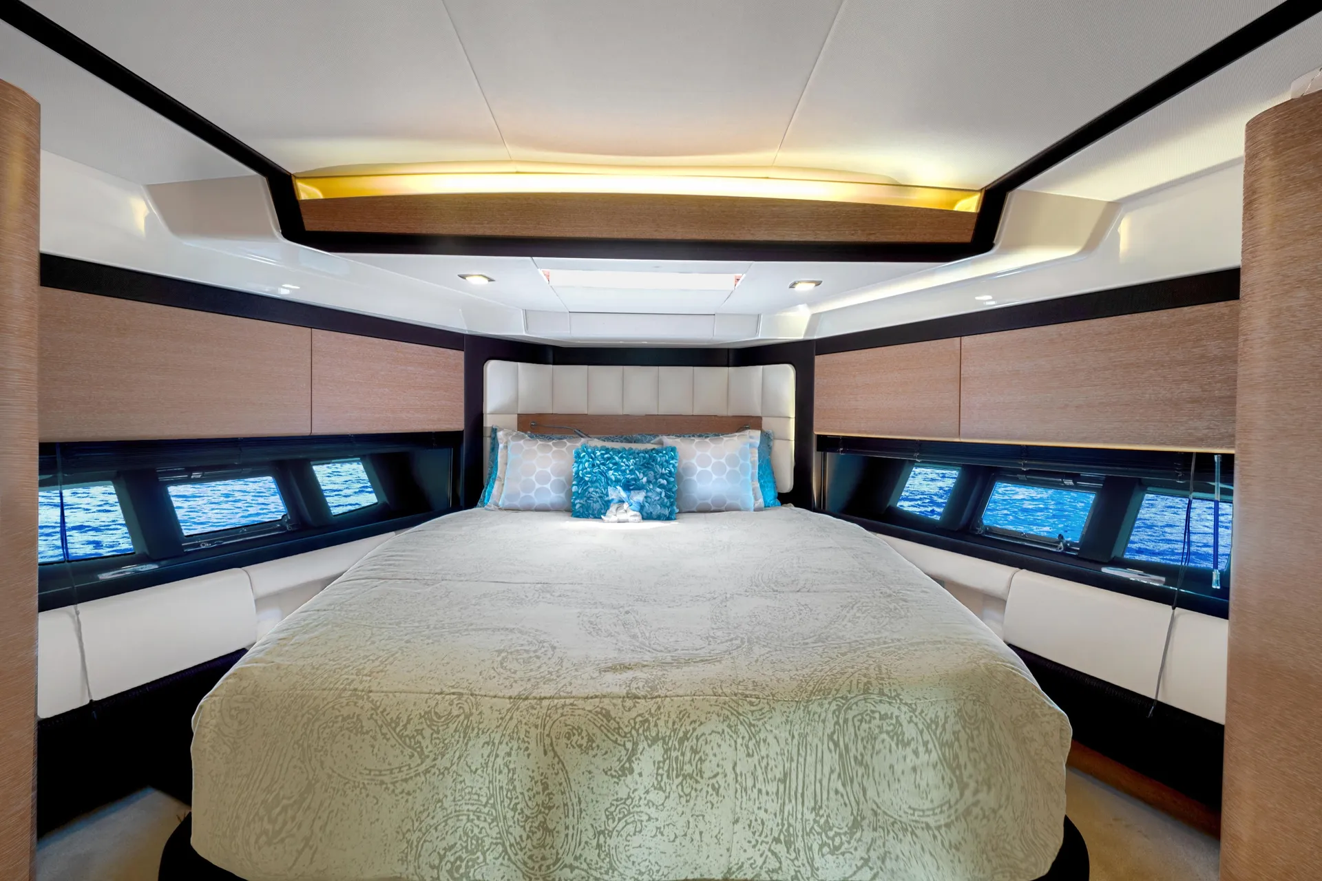 Azimut 64 in Fort Lauderdale, FL — photo 10