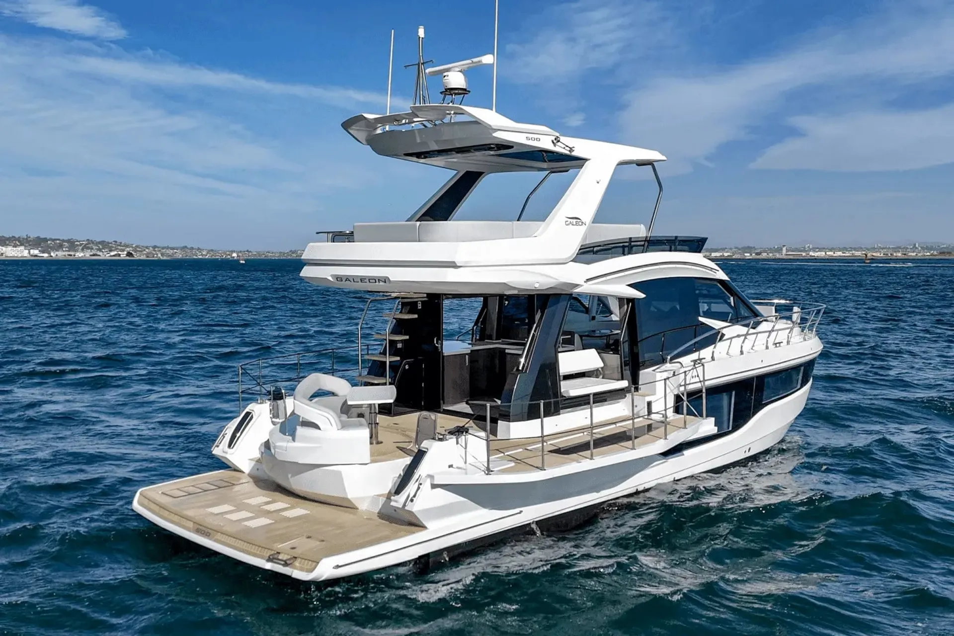 Galeon 530 FLY in Miami, FL — photo 2