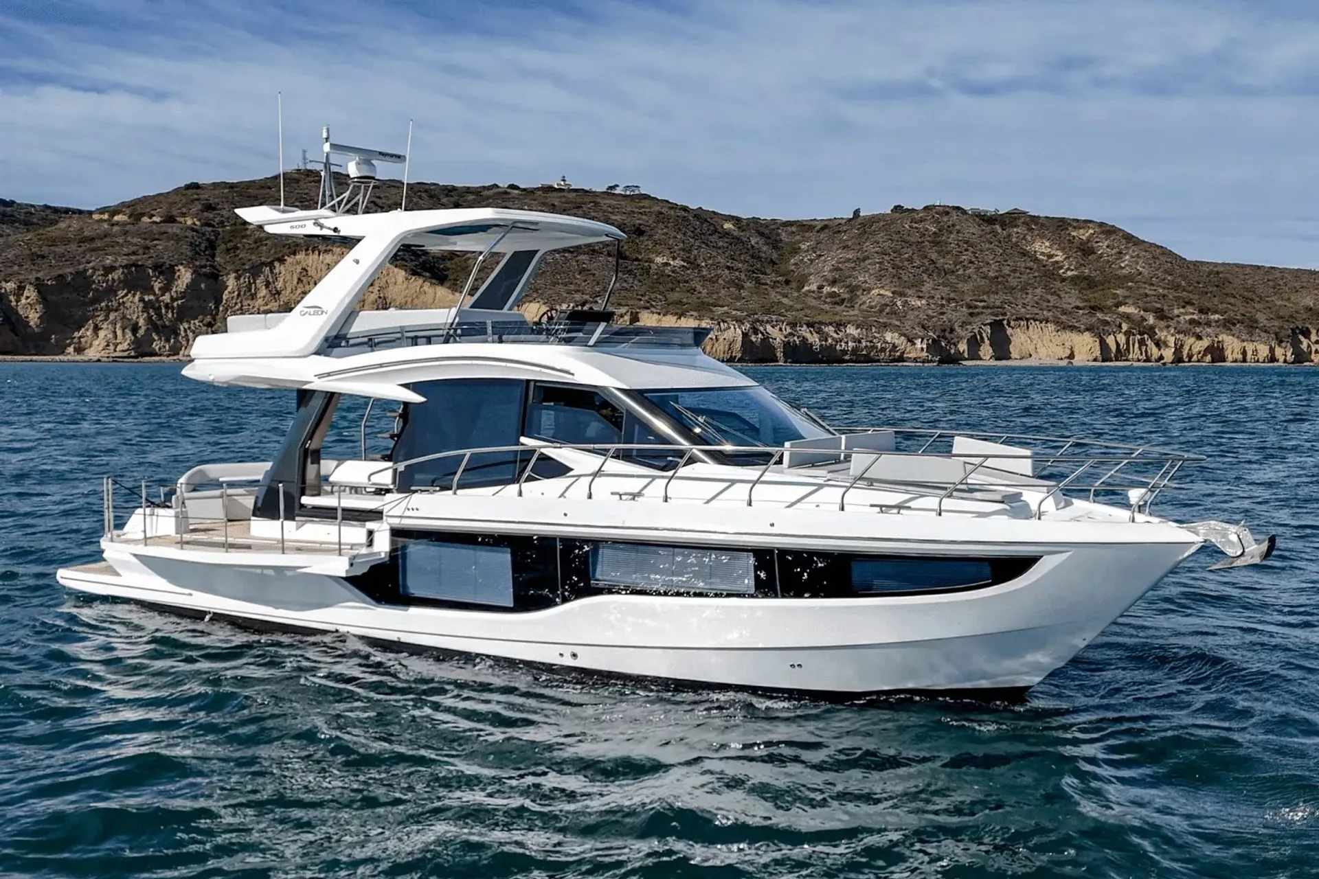 Galeon 530 FLY in Miami, FL — photo 5