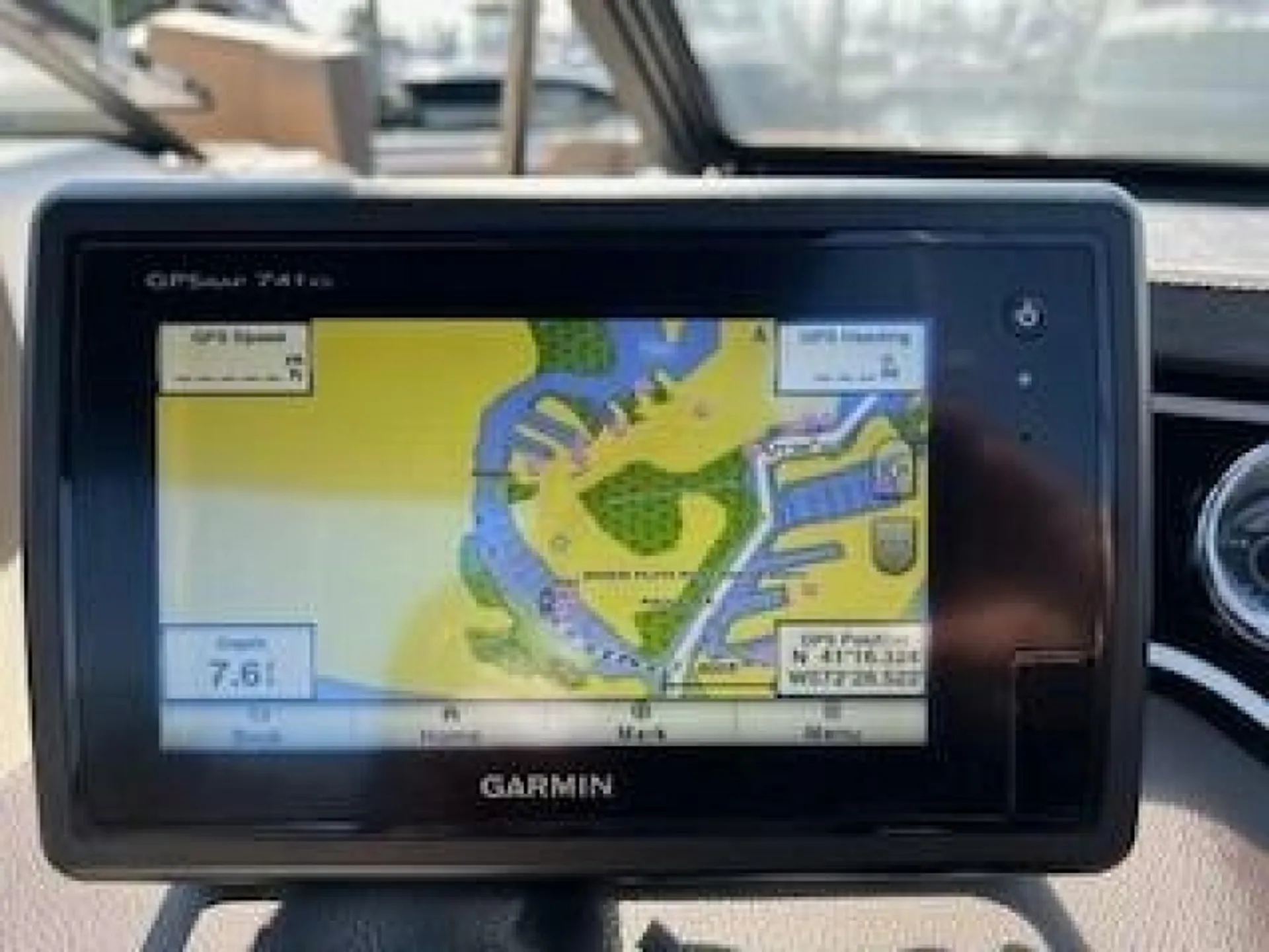 2016 Sea Ray 280 SLX | Luxury & Fun on the Water. 