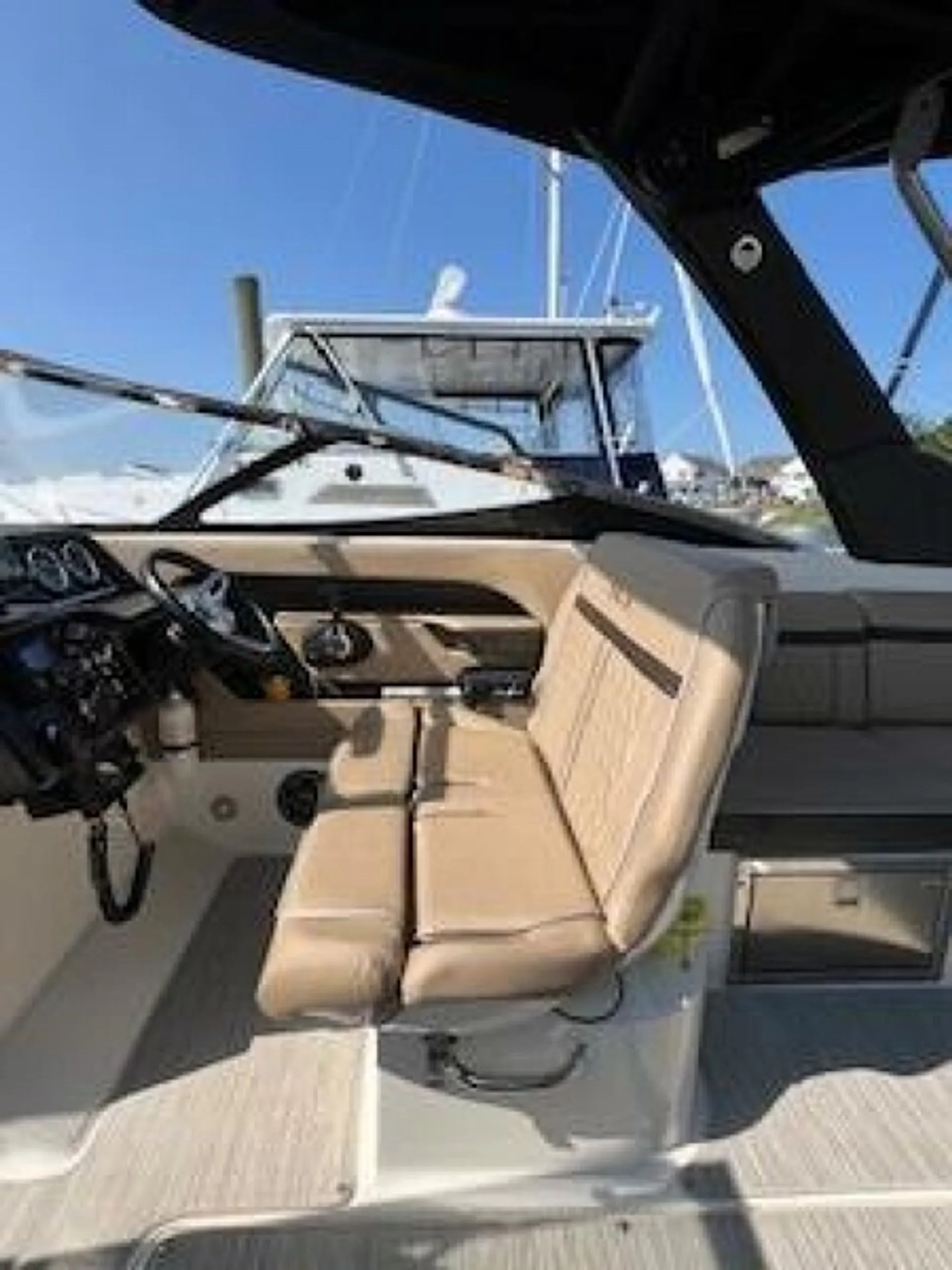 2016 Sea Ray 280 SLX | Luxury & Fun on the Water. 