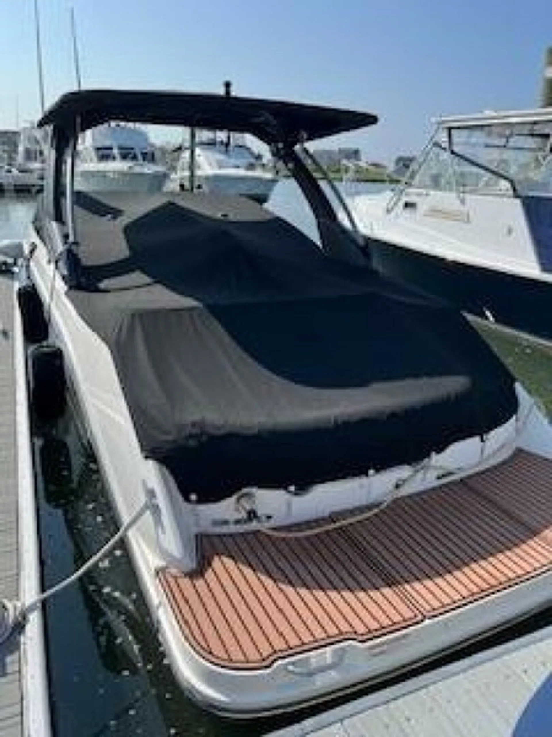 2016 Sea Ray 280 SLX | Luxury & Fun on the Water. 