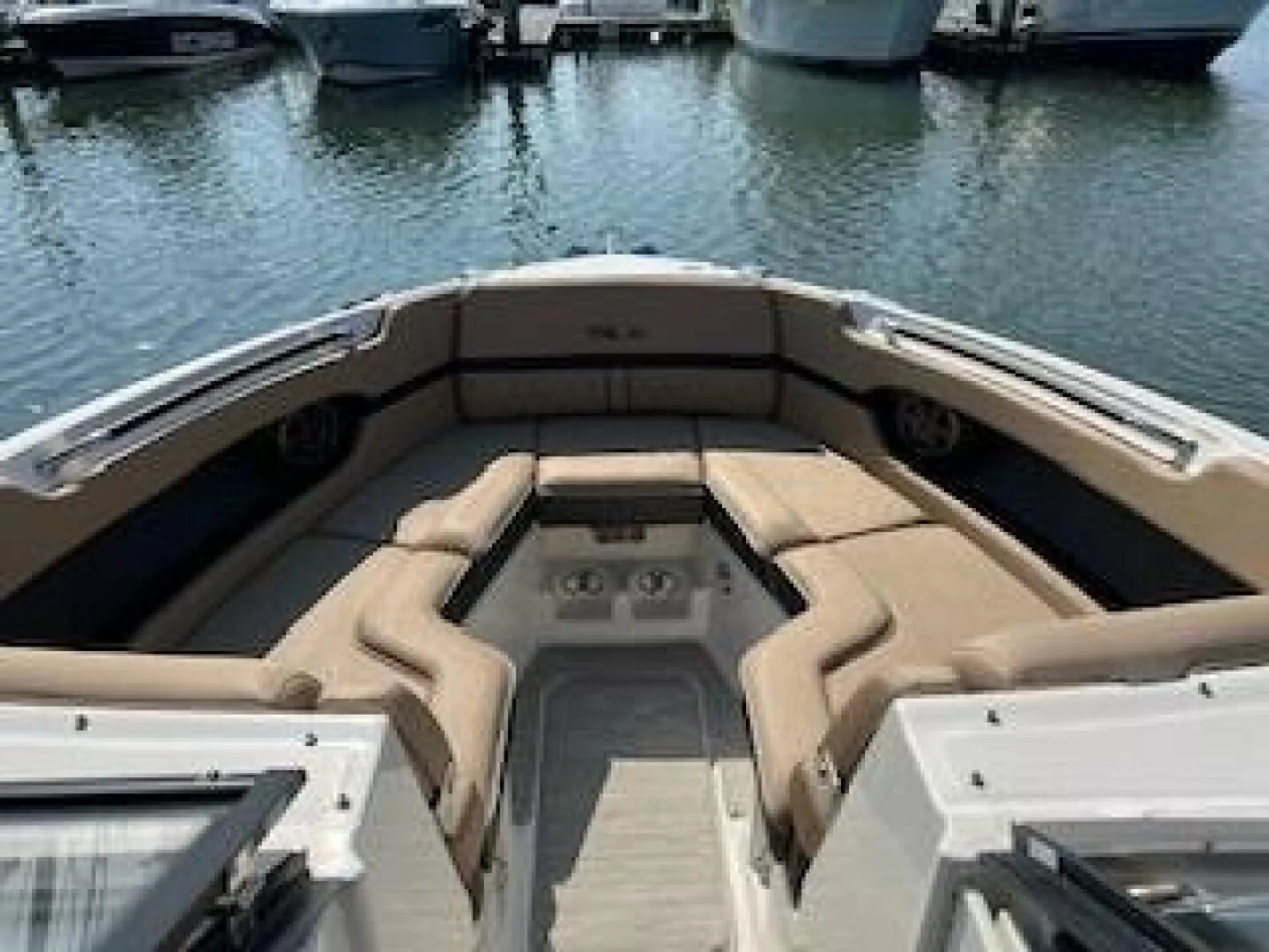 2016 Sea Ray 280 SLX | Luxury & Fun on the Water. 