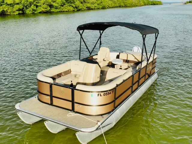Rent a ENCORE BENTLEY pontoon in Sarasota, FL near me