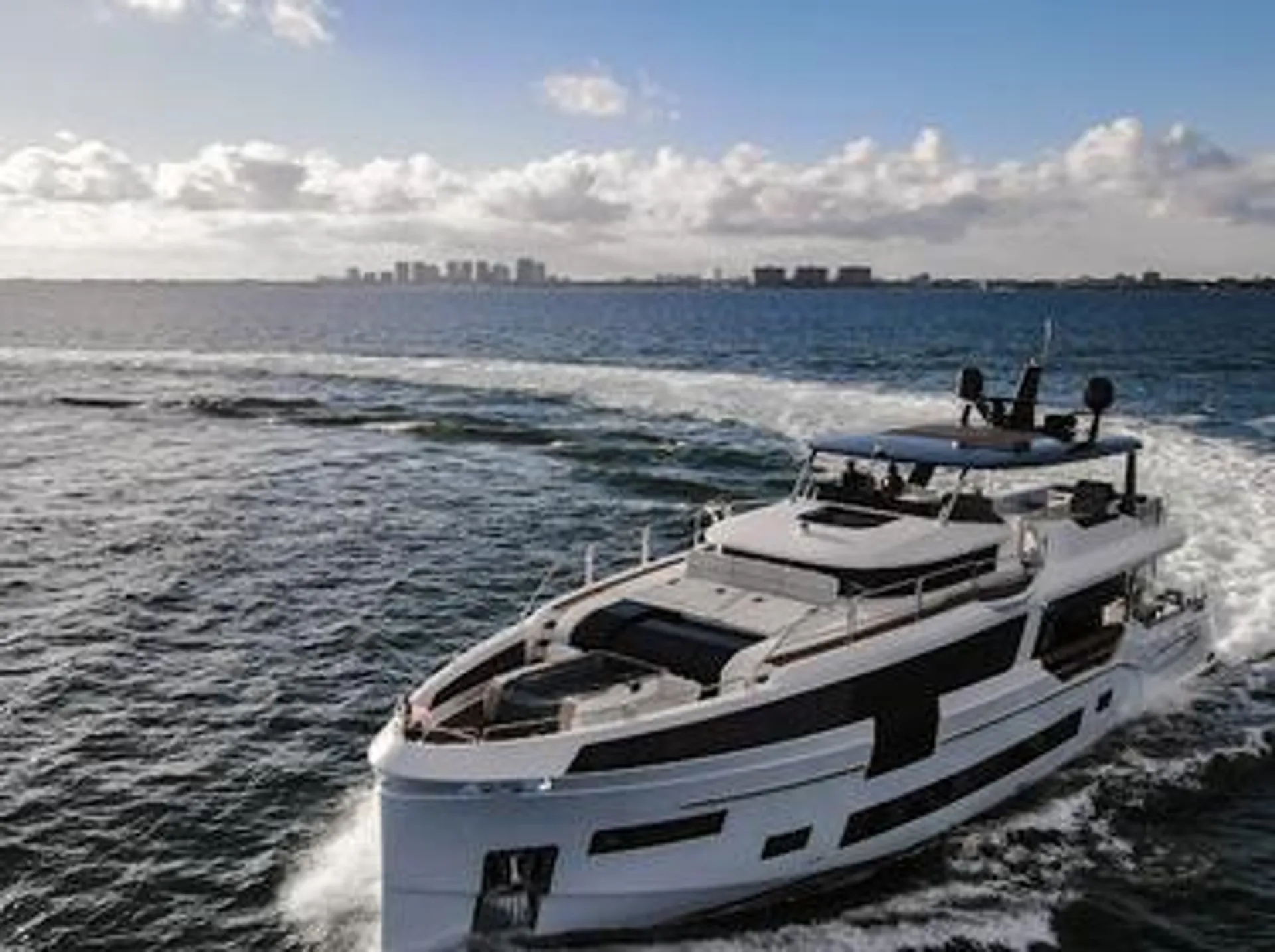 Sirena 88 in Miami, FL