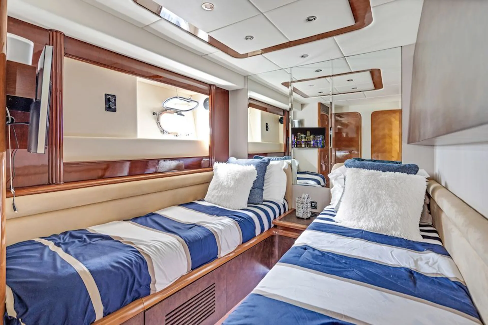Azimut Grande 27 METRI in Miami Beach, FL — photo 6