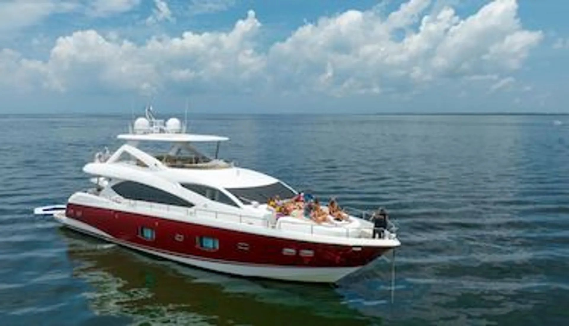 Sunseeker  Manhattan 88 in Tampa, FL