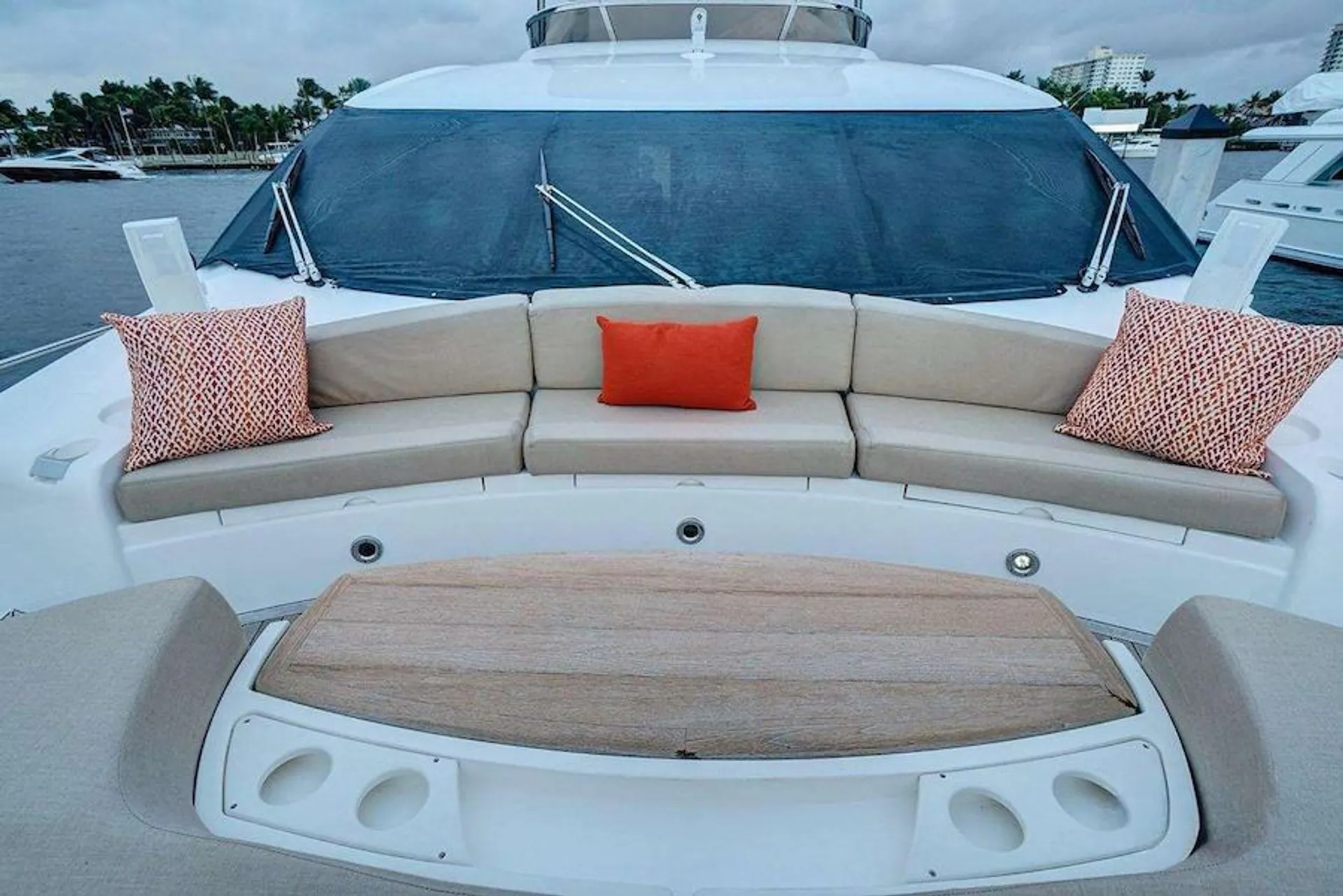 Sunseeker  Manhattan 88 in Tampa, FL — photo 5