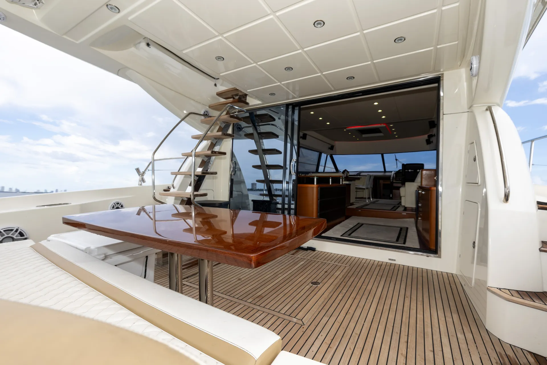 Beneteau USA prestige 620 fly in Miami, FL — photo 3