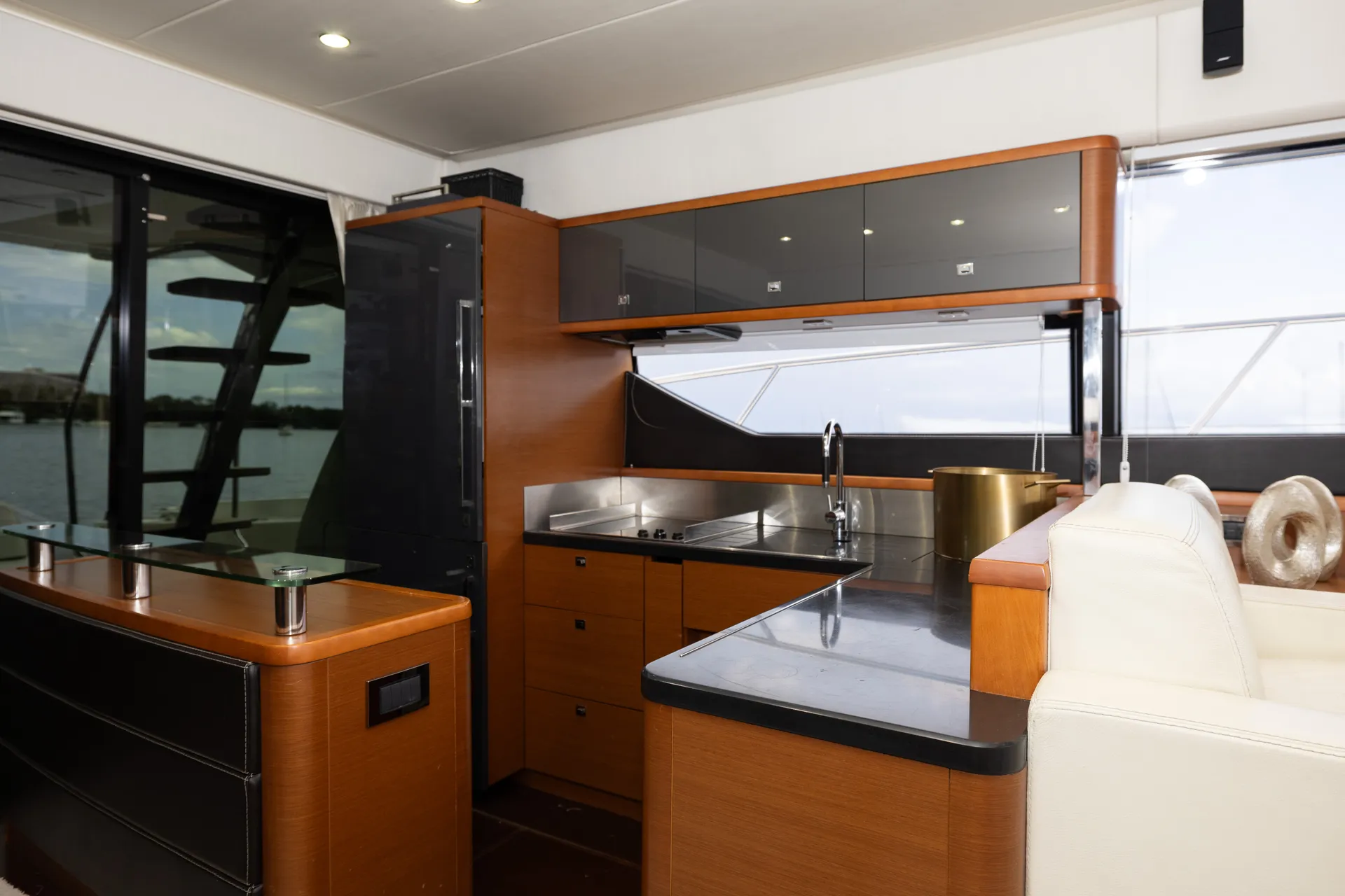 Beneteau USA prestige 620 fly in Miami, FL — photo 5