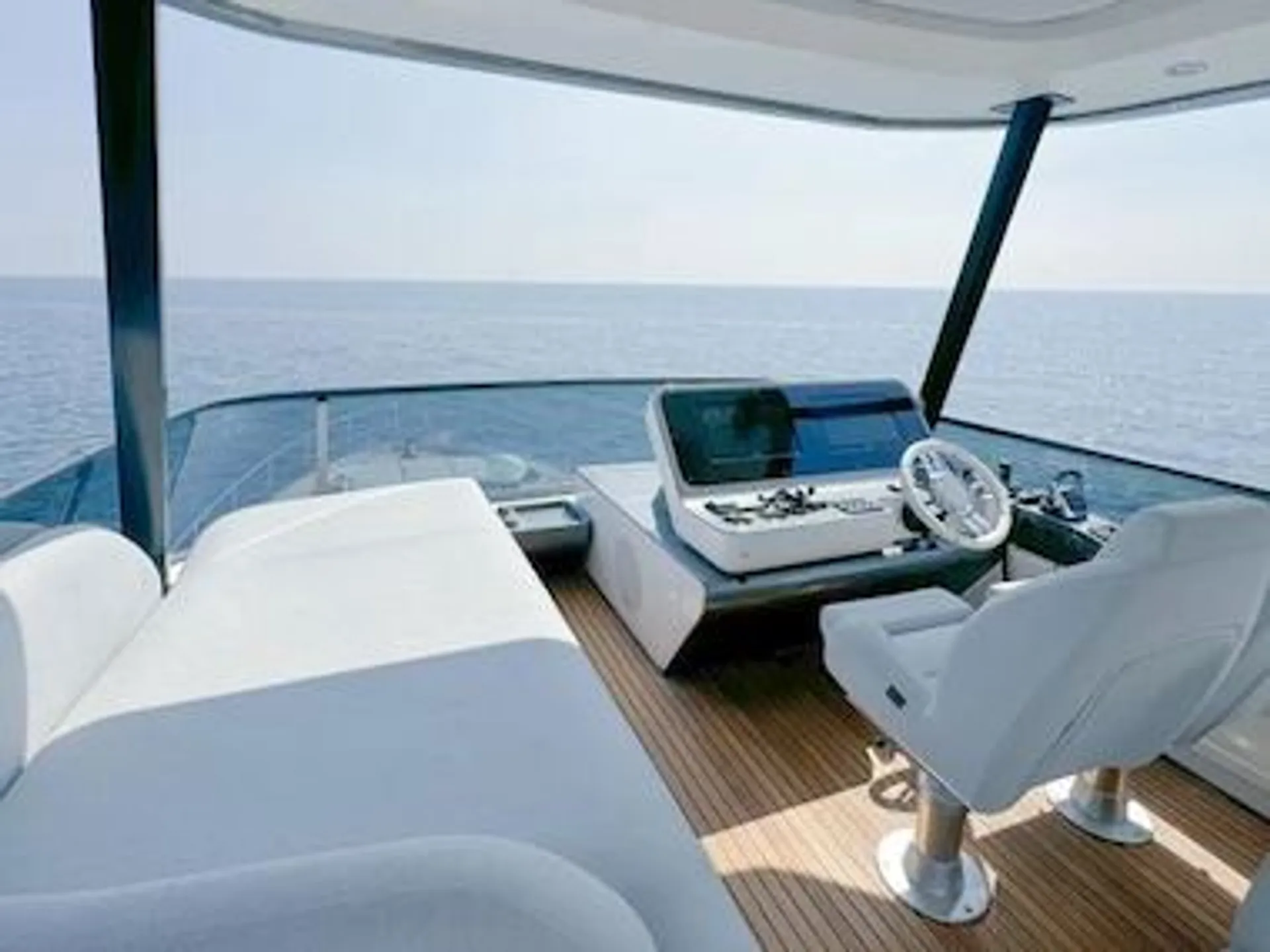 Azimut  70 Flybridge in Miami Beach, FL — photo 5