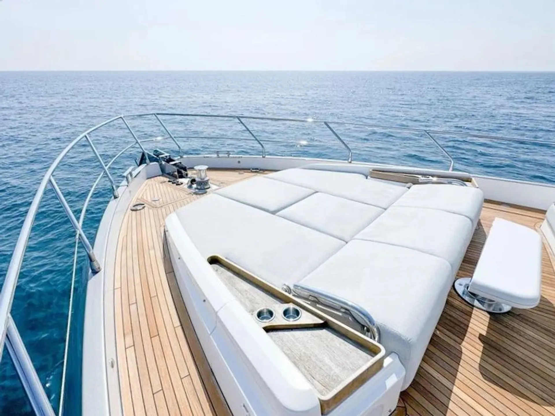Azimut  70 Flybridge in Miami Beach, FL — photo 7