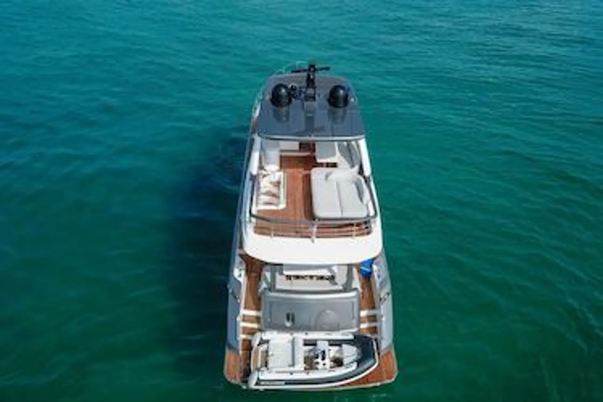 Azimut  70 Flybridge in Miami Beach, FL — photo 3