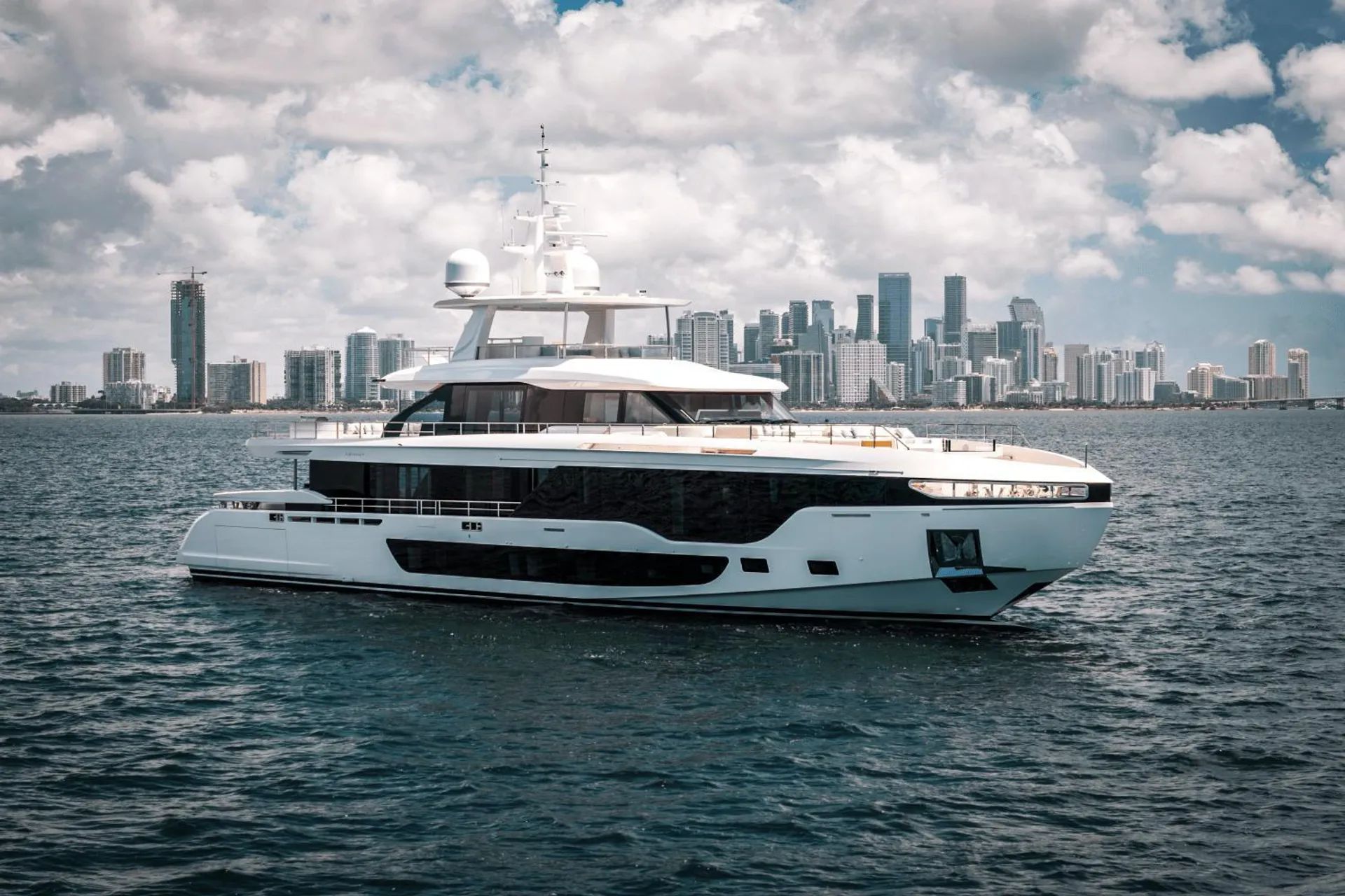 Azimut 120 Grande in Miami, FL