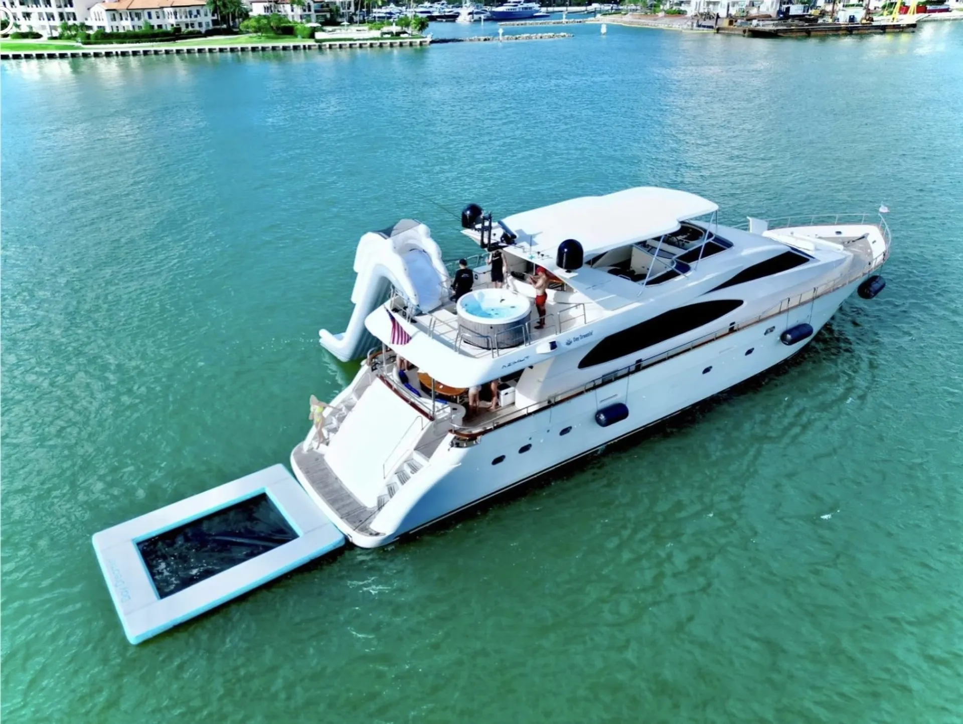 Azimut Grande 27 METRI in Miami Beach, FL