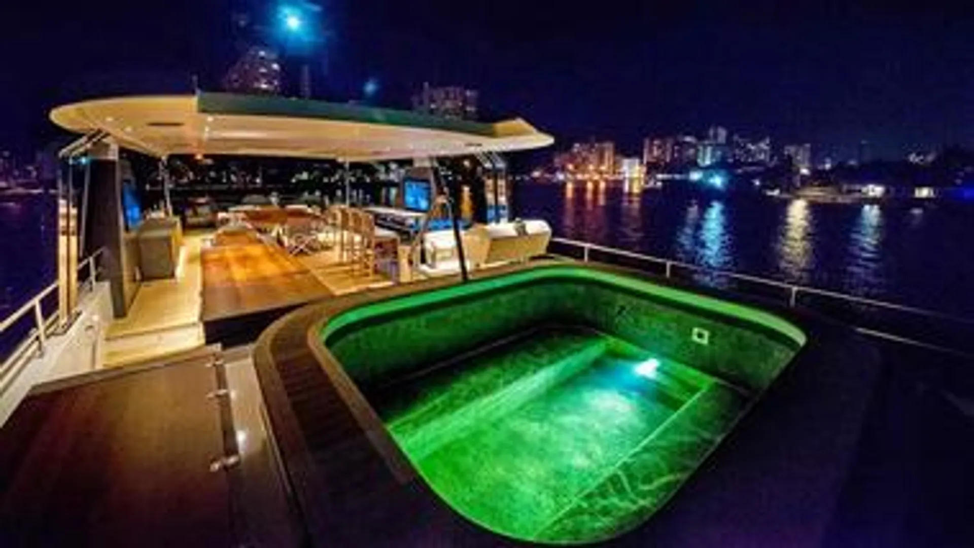 Alpha 106 Al Fresco in Miami, FL — photo 6