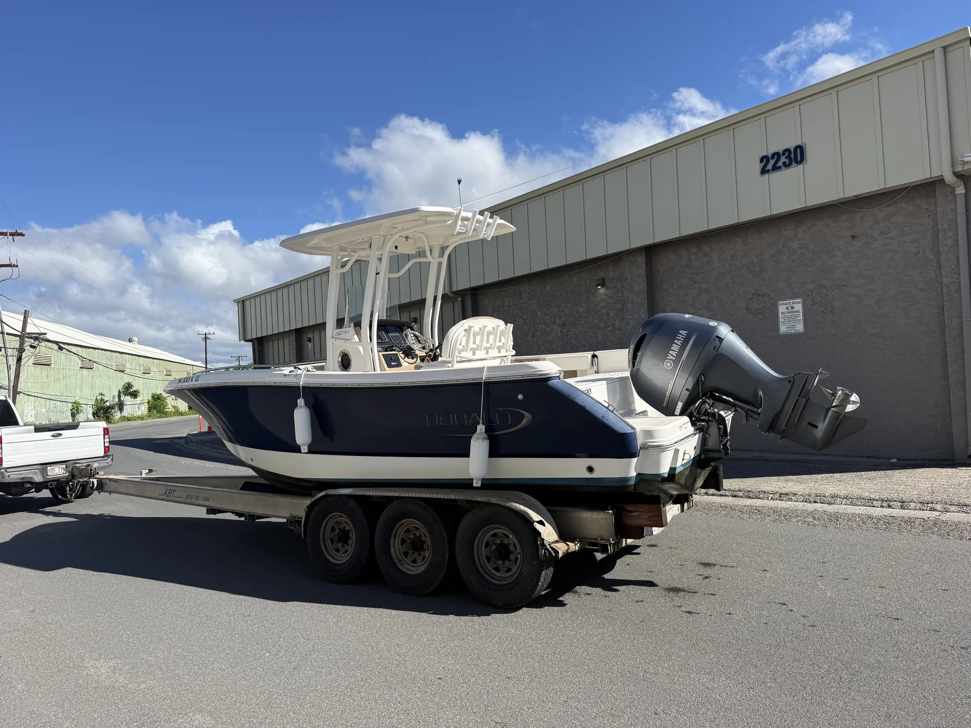 ROBALO R230 in Honolulu, HI — photo 10