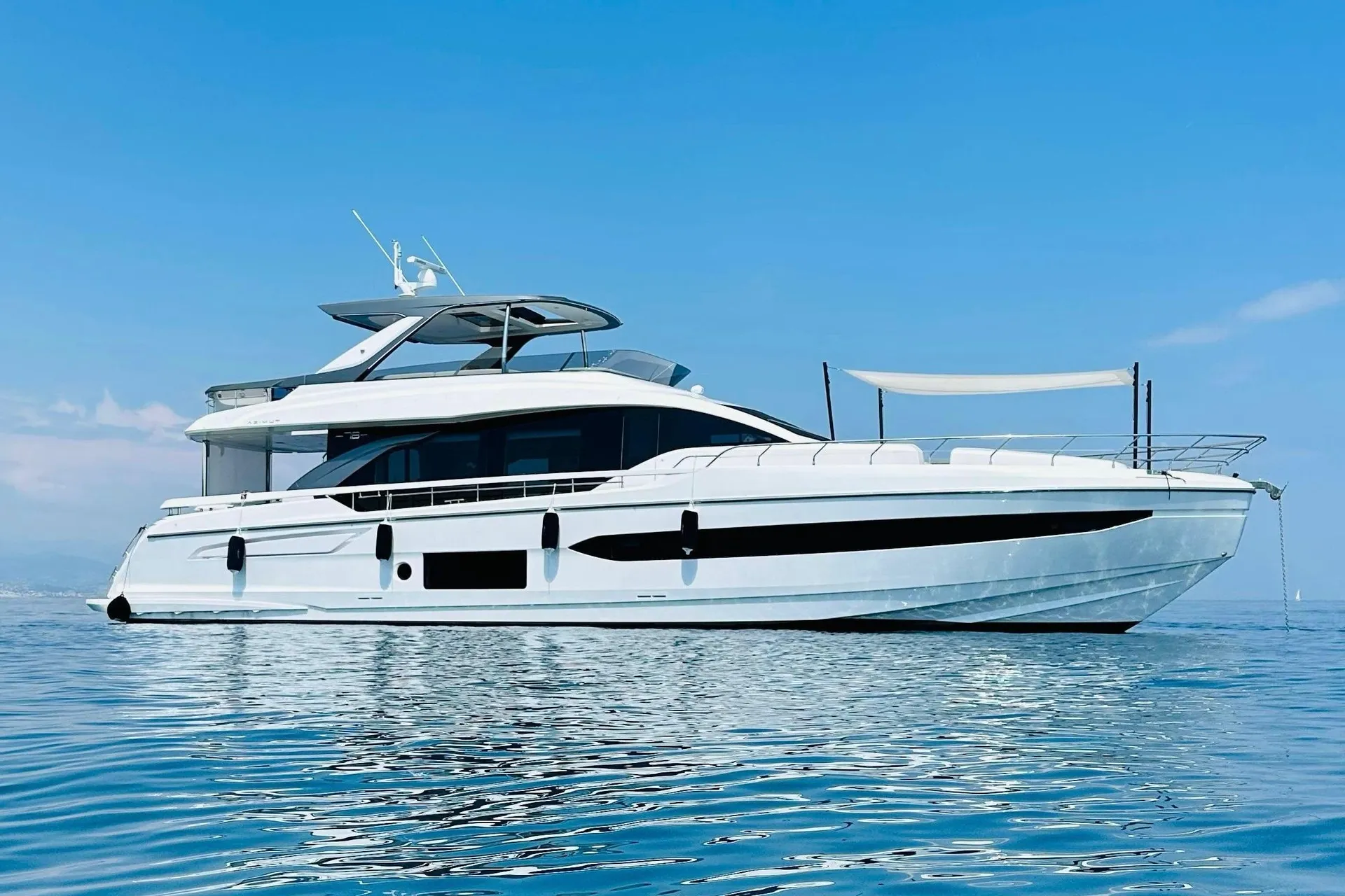 Azimut 80 Flybridge in Pompano Beach, FL