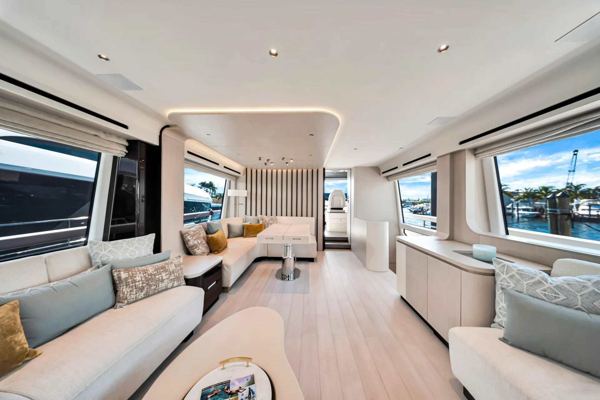 Azimut 80 Flybridge in Pompano Beach, FL — photo 9